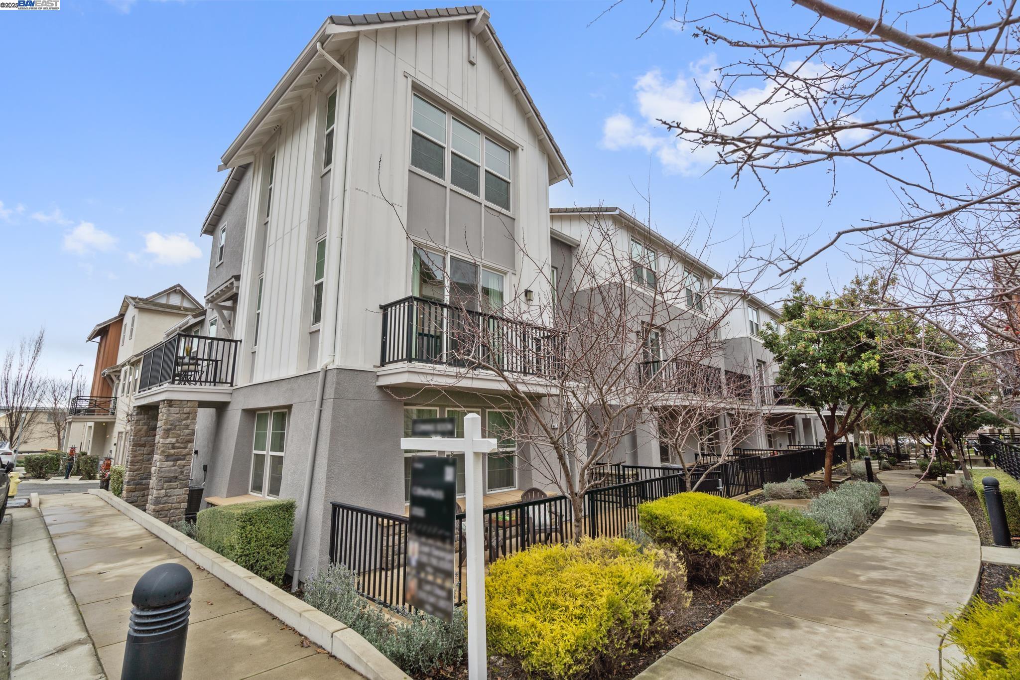 Photo #2: 41084513 Listing 