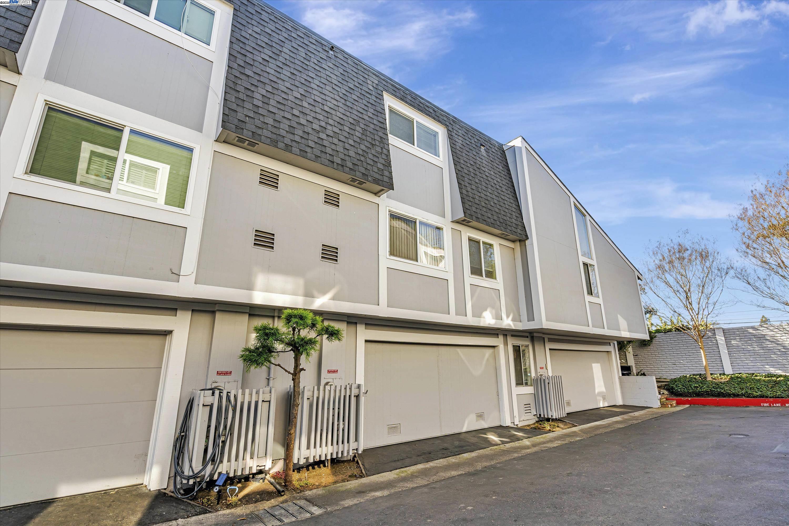 Detail Gallery Image 33 of 38 For 14065 Reed Ave, San Leandro,  CA 94578 - 2 Beds | 2 Baths