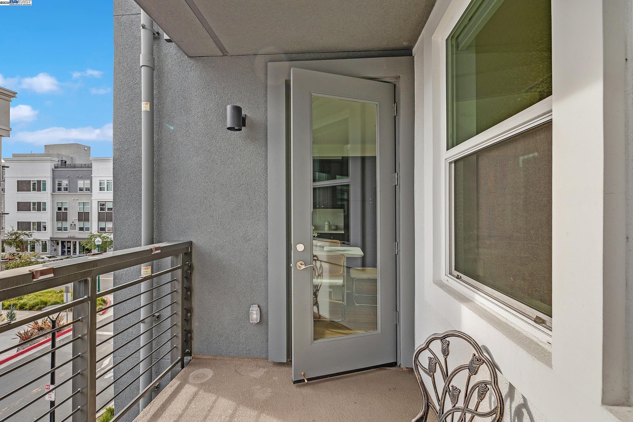 property-img