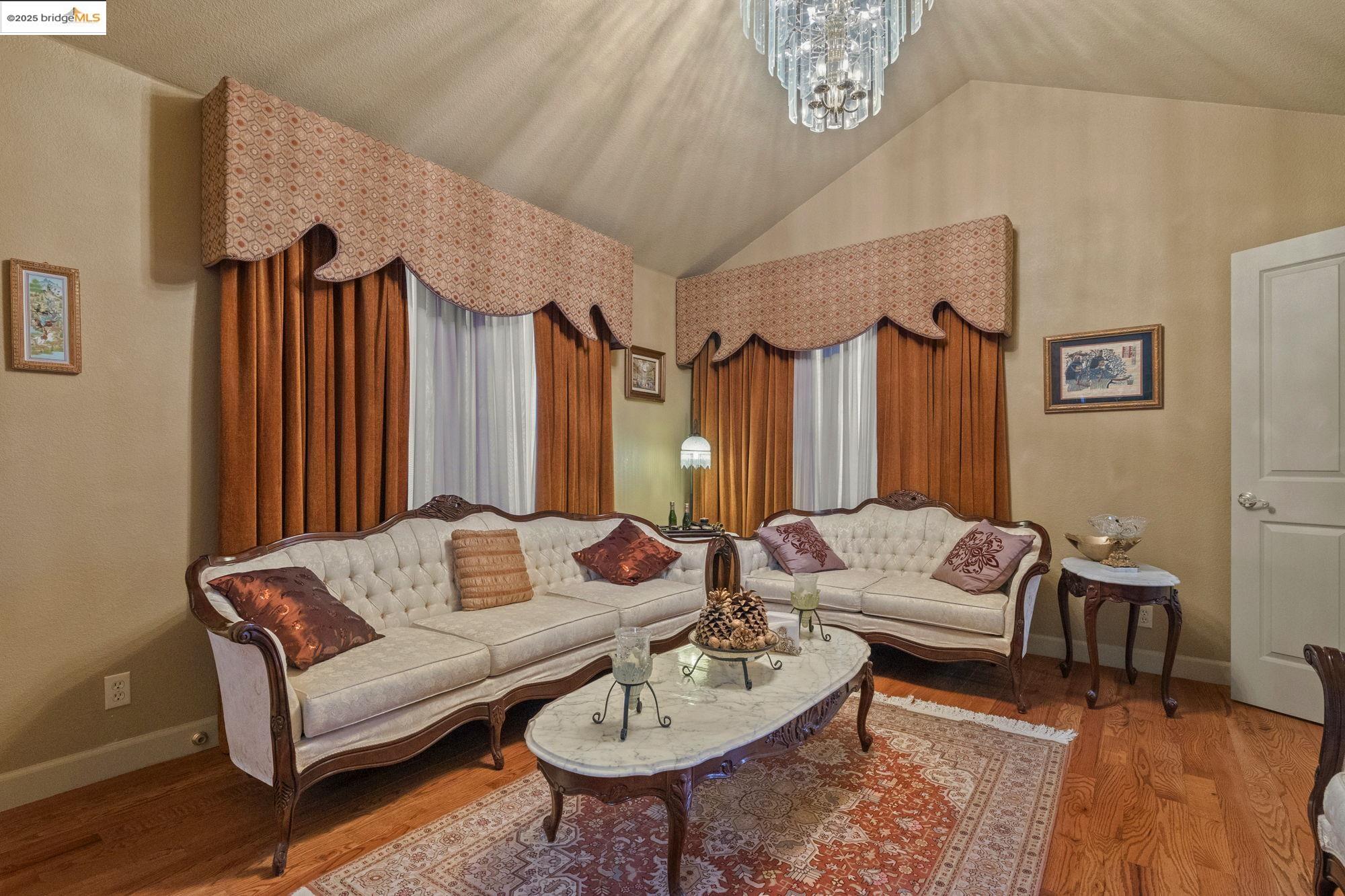 Detail Gallery Image 11 of 59 For 14186 Stanton Cir, Sonora,  CA 95370 - 3 Beds | 2/1 Baths