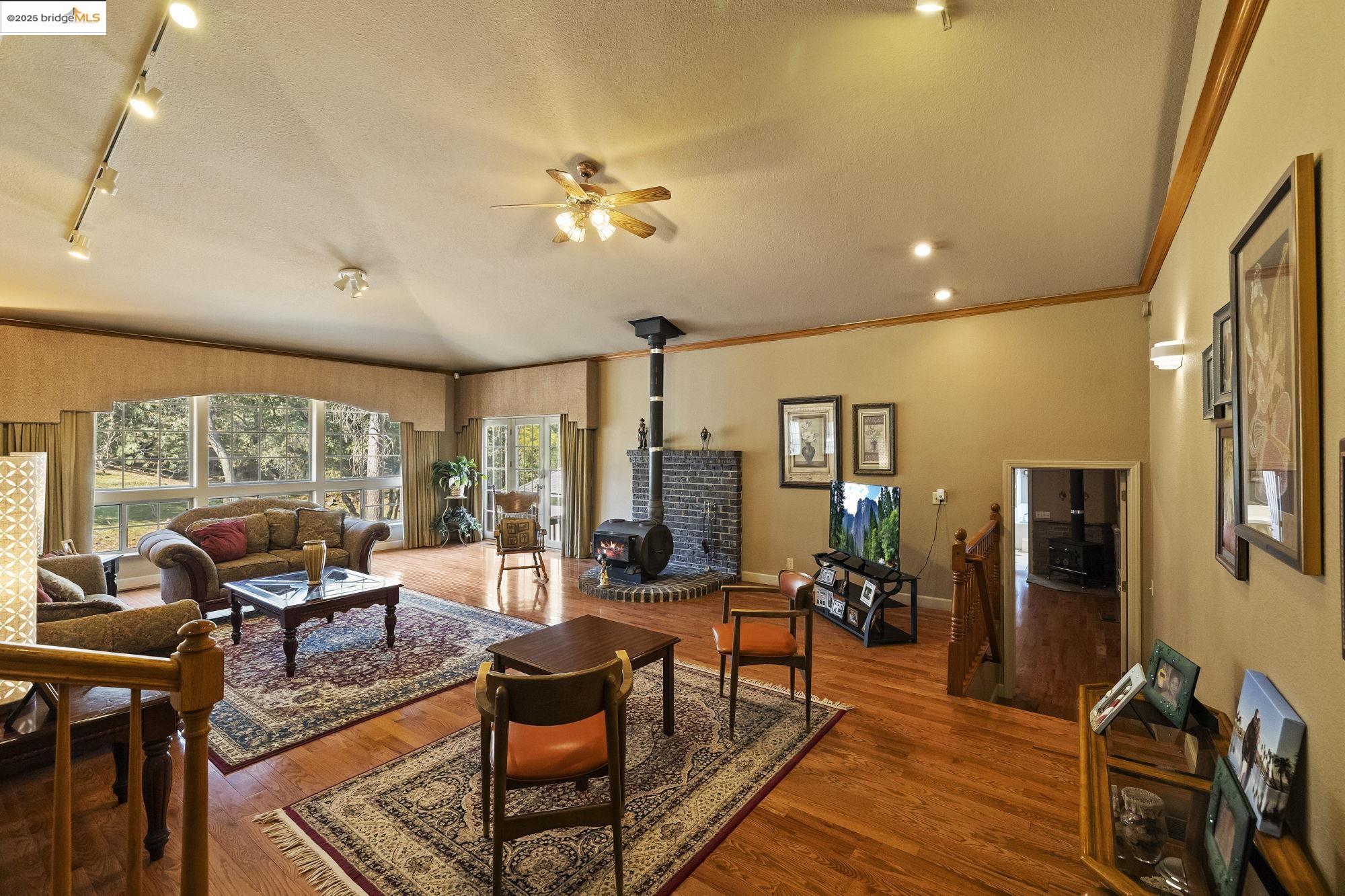 Detail Gallery Image 20 of 59 For 14186 Stanton Cir, Sonora,  CA 95370 - 3 Beds | 2/1 Baths