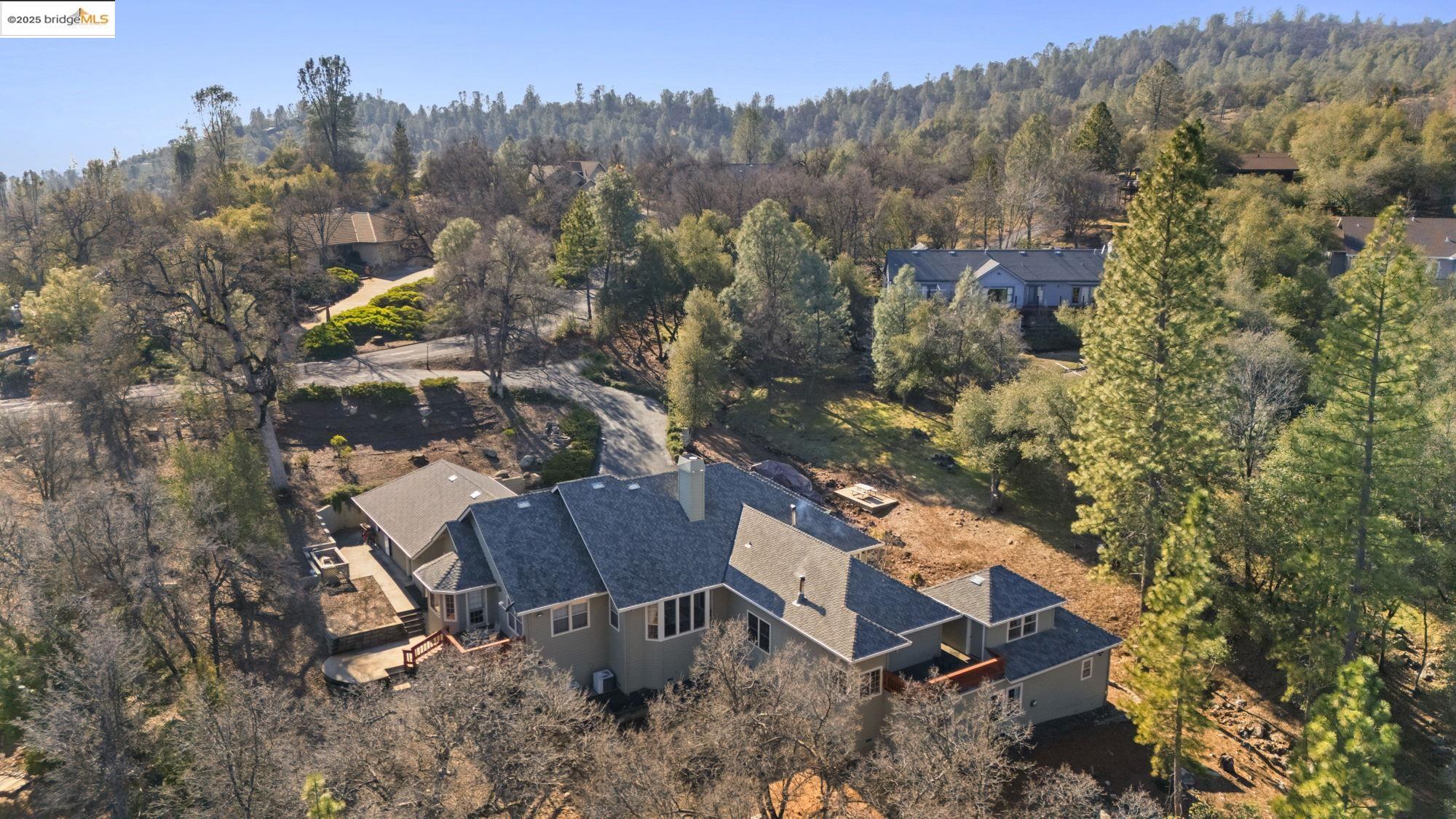 Detail Gallery Image 3 of 59 For 14186 Stanton Cir, Sonora,  CA 95370 - 3 Beds | 2/1 Baths