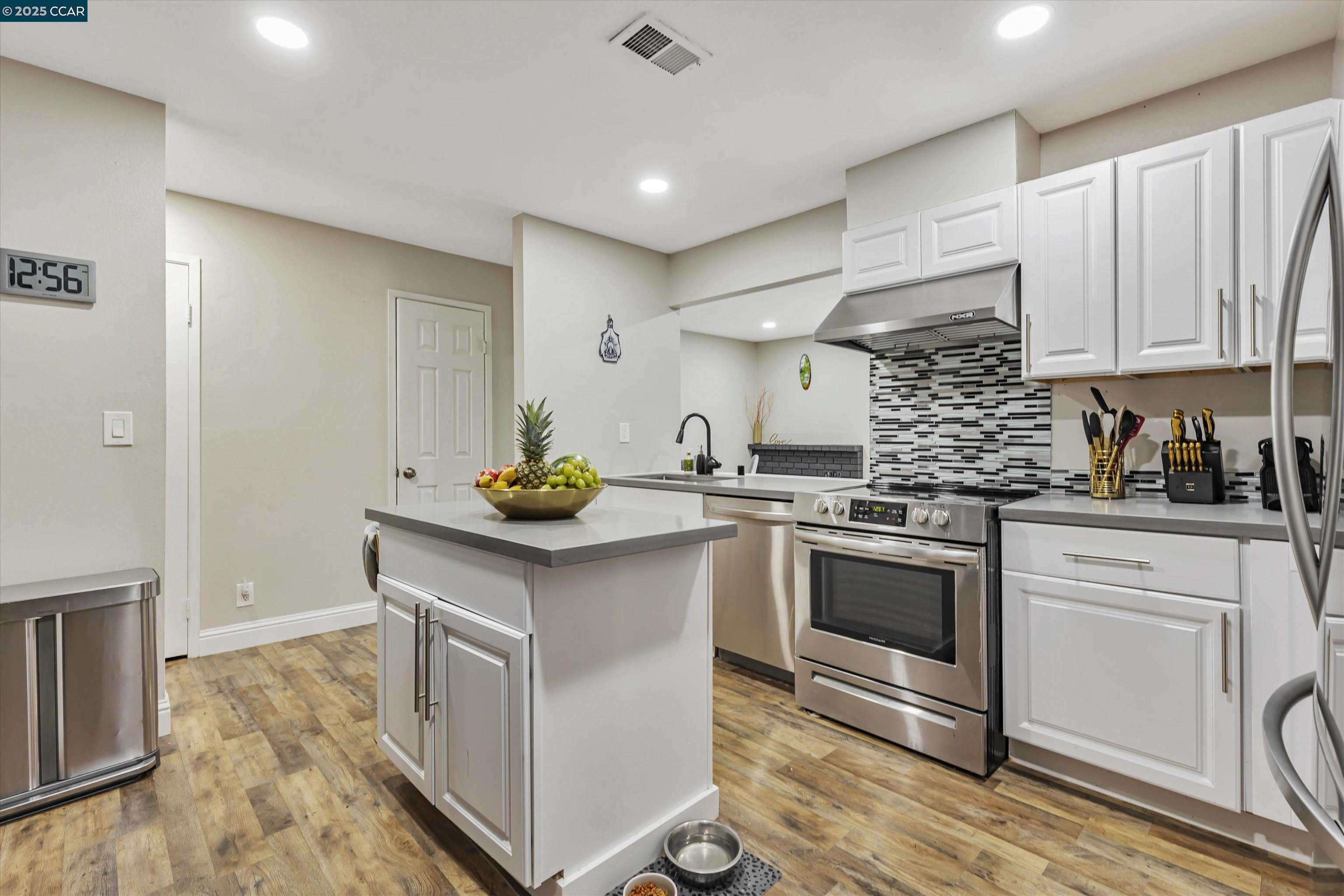 Photo #2: 41084536 Listing 