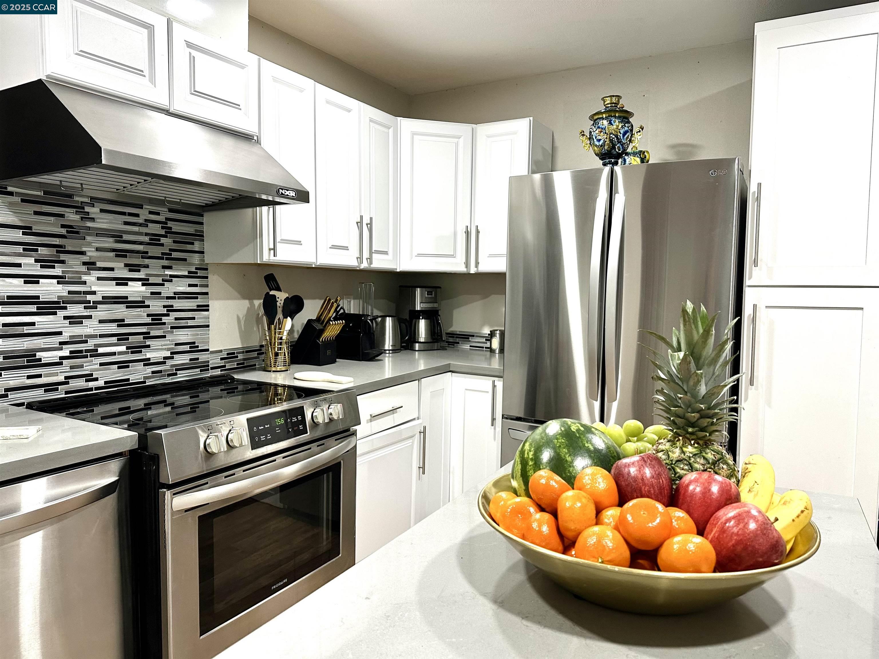 Photo #6: 41084536 Listing 