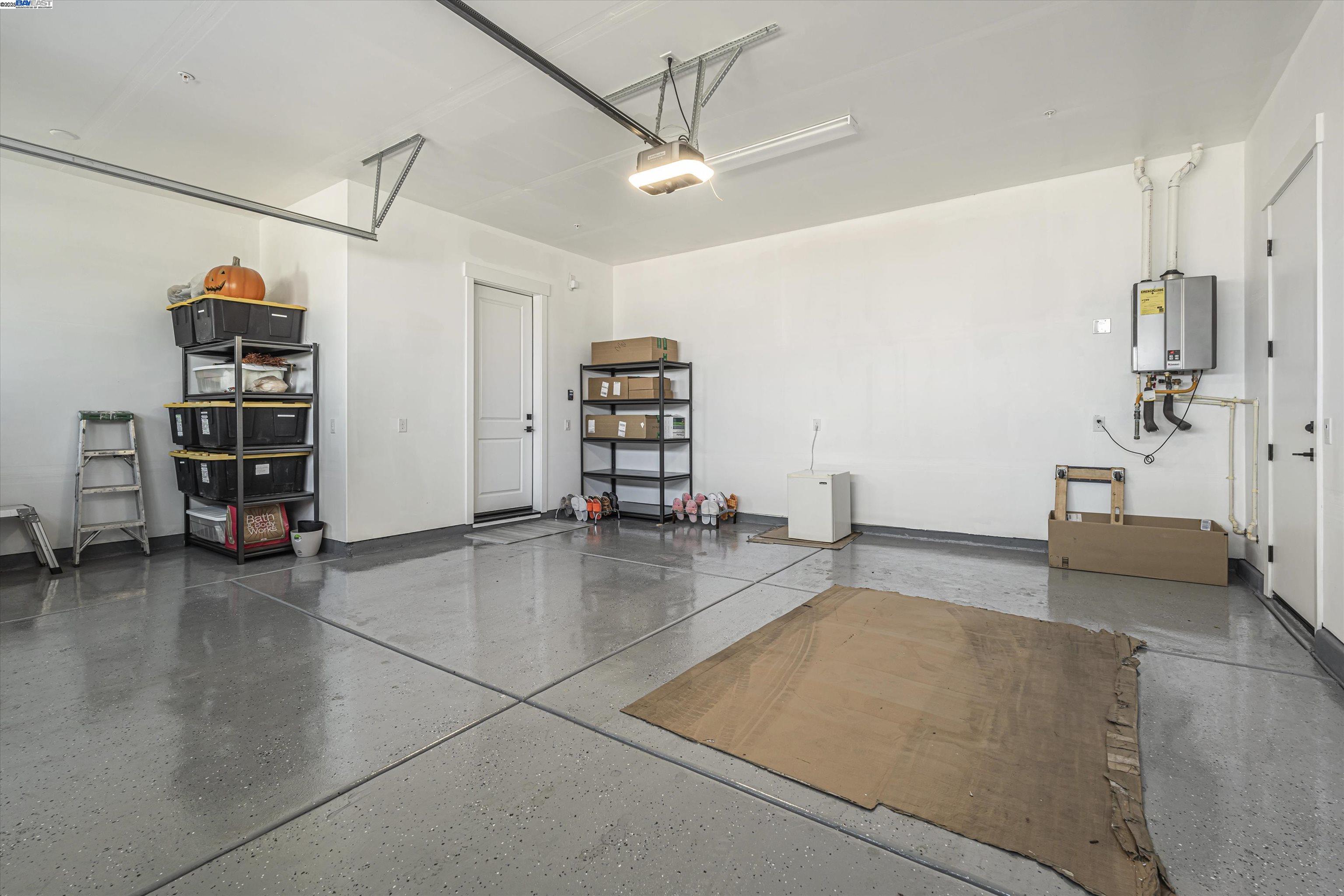 Detail Gallery Image 23 of 38 For 1255 Parkcrest Cir, Manteca,  CA 95336 - 3 Beds | 2/1 Baths