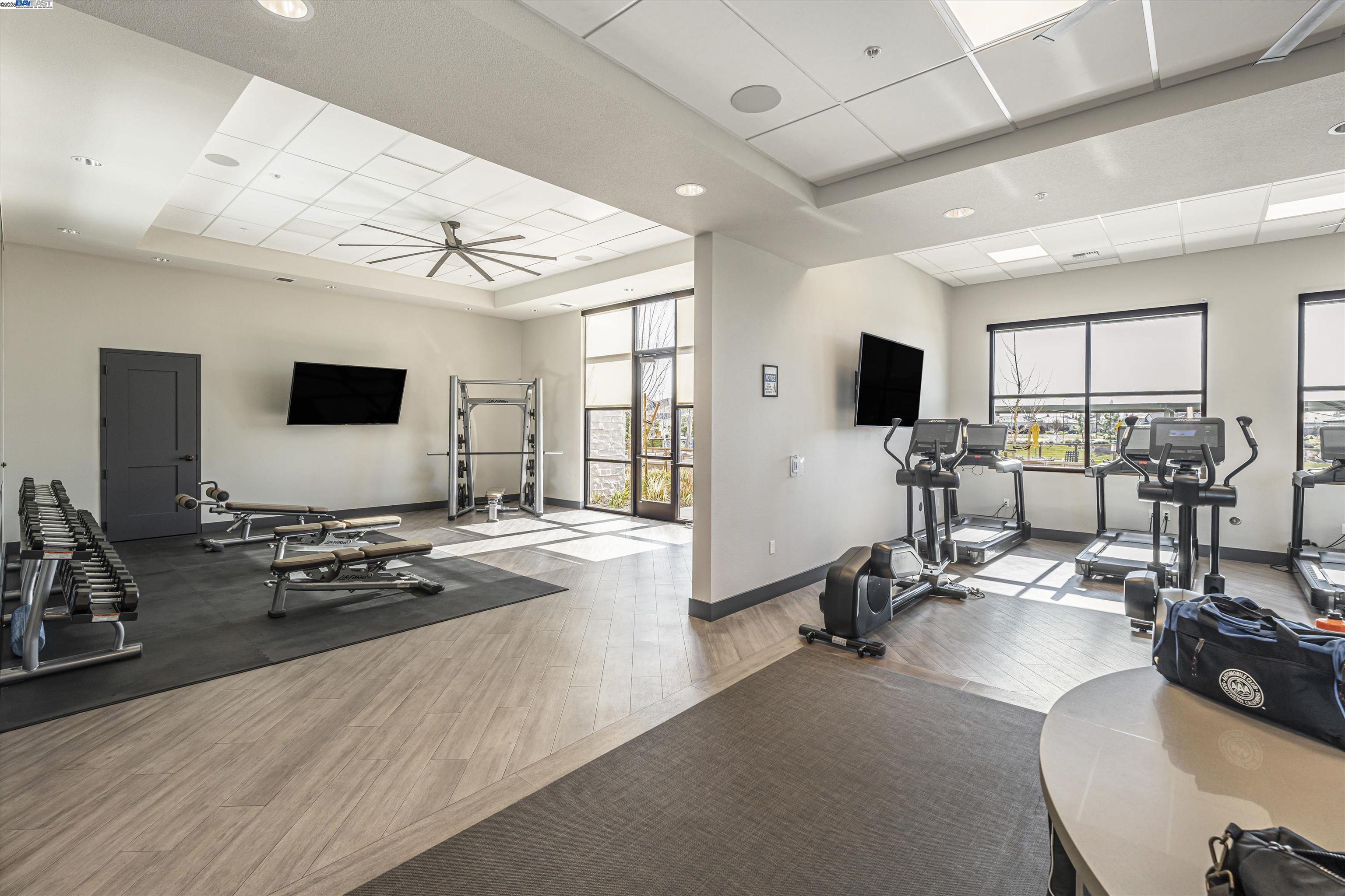 Detail Gallery Image 38 of 38 For 1255 Parkcrest Cir, Manteca,  CA 95336 - 3 Beds | 2/1 Baths