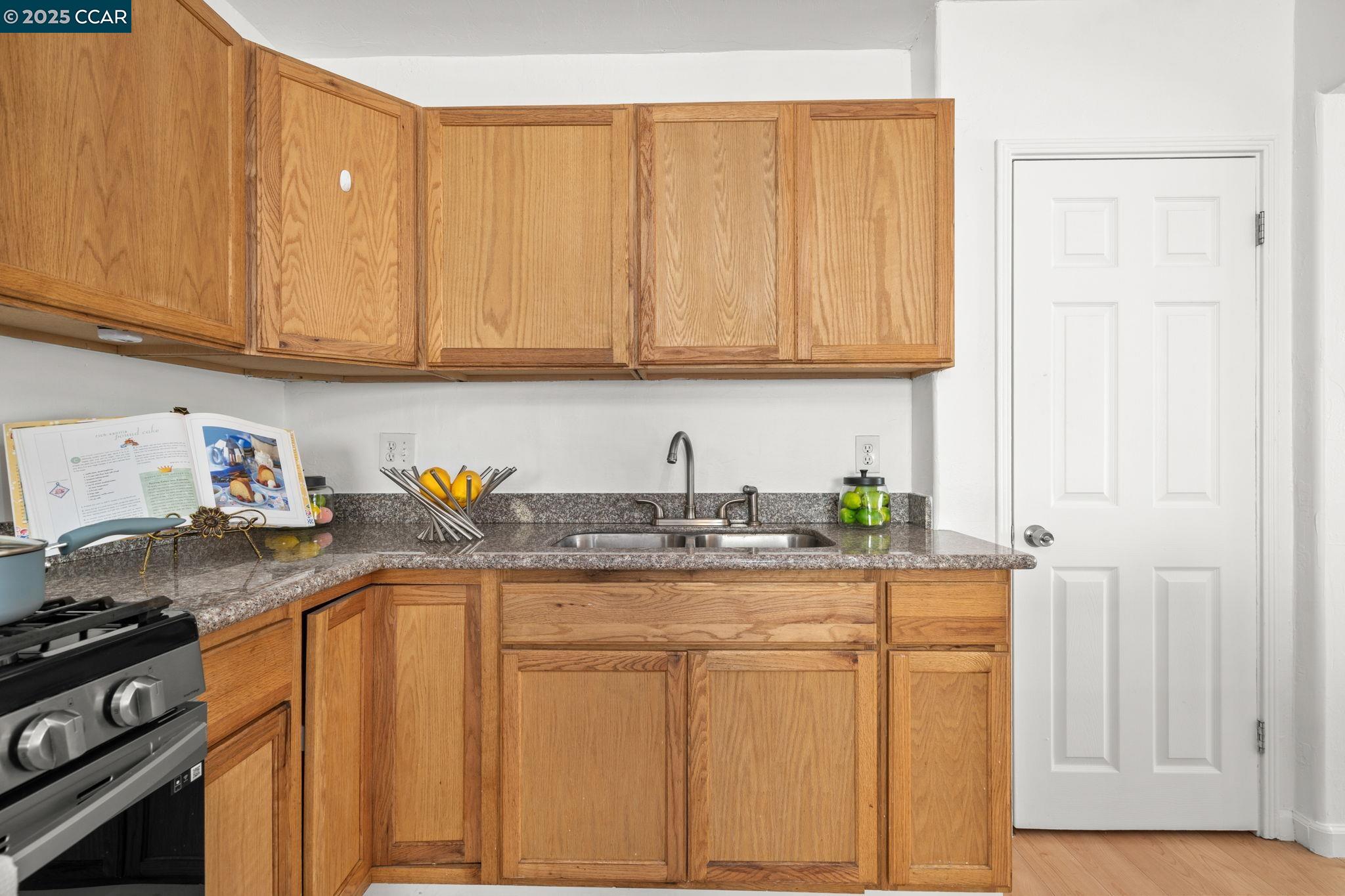 Detail Gallery Image 10 of 28 For 1168 Sherman St, Vallejo,  CA 94591 - 3 Beds | 1 Baths