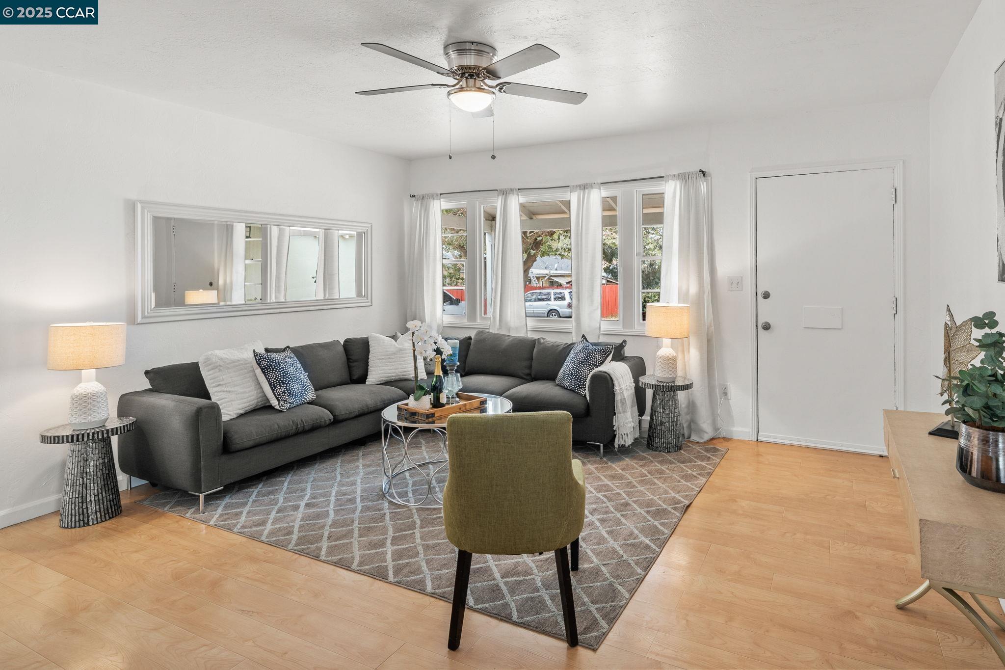 Detail Gallery Image 5 of 28 For 1168 Sherman St, Vallejo,  CA 94591 - 3 Beds | 1 Baths