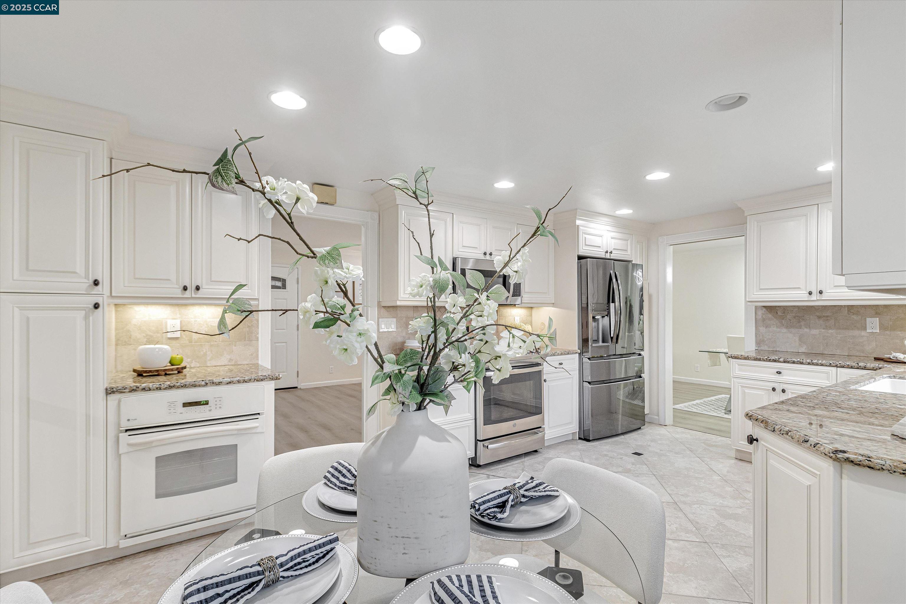 505 Lagos Ct