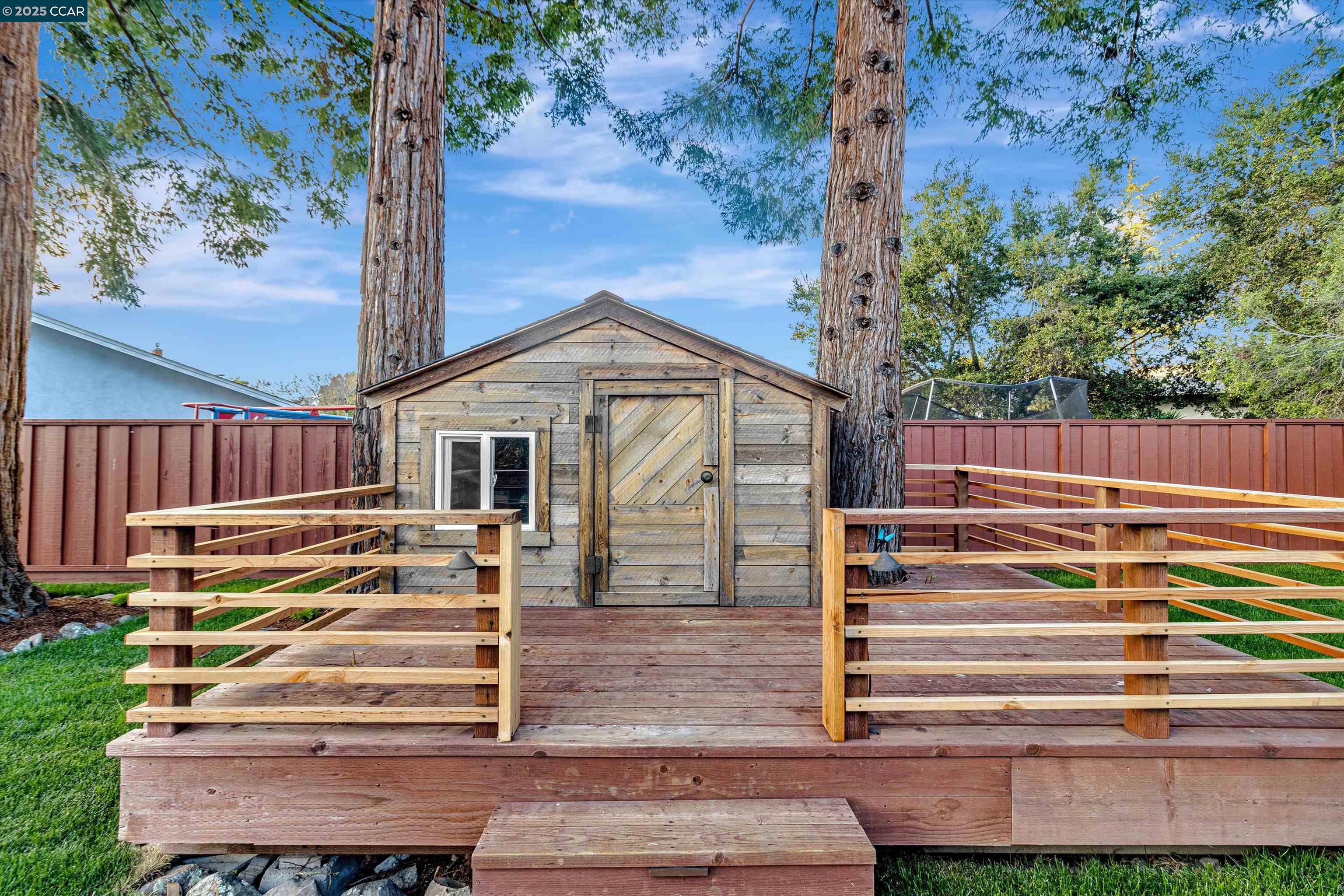 505 Lagos Ct