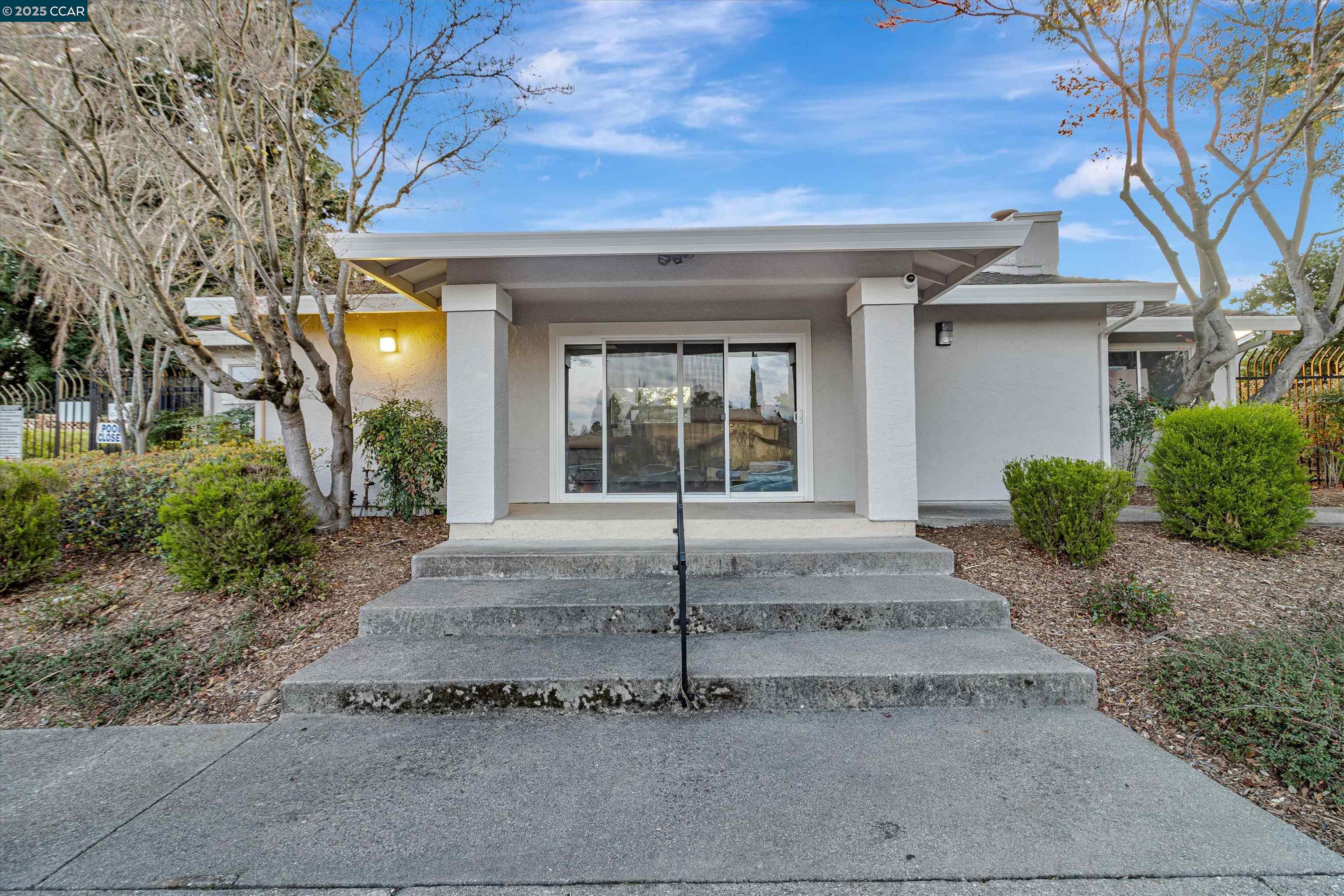 505 Lagos Ct