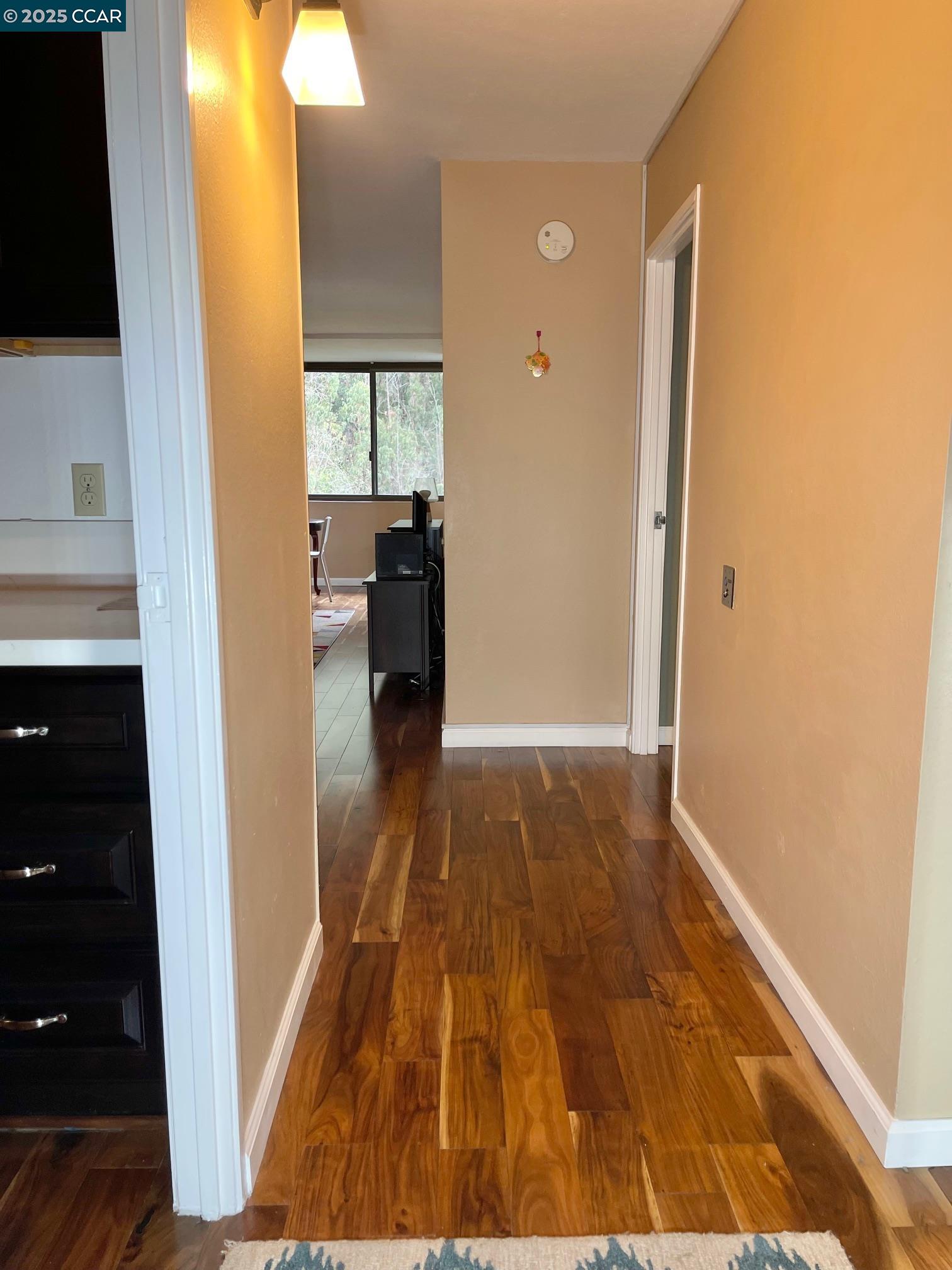 Photo #5: 41084586 Listing 