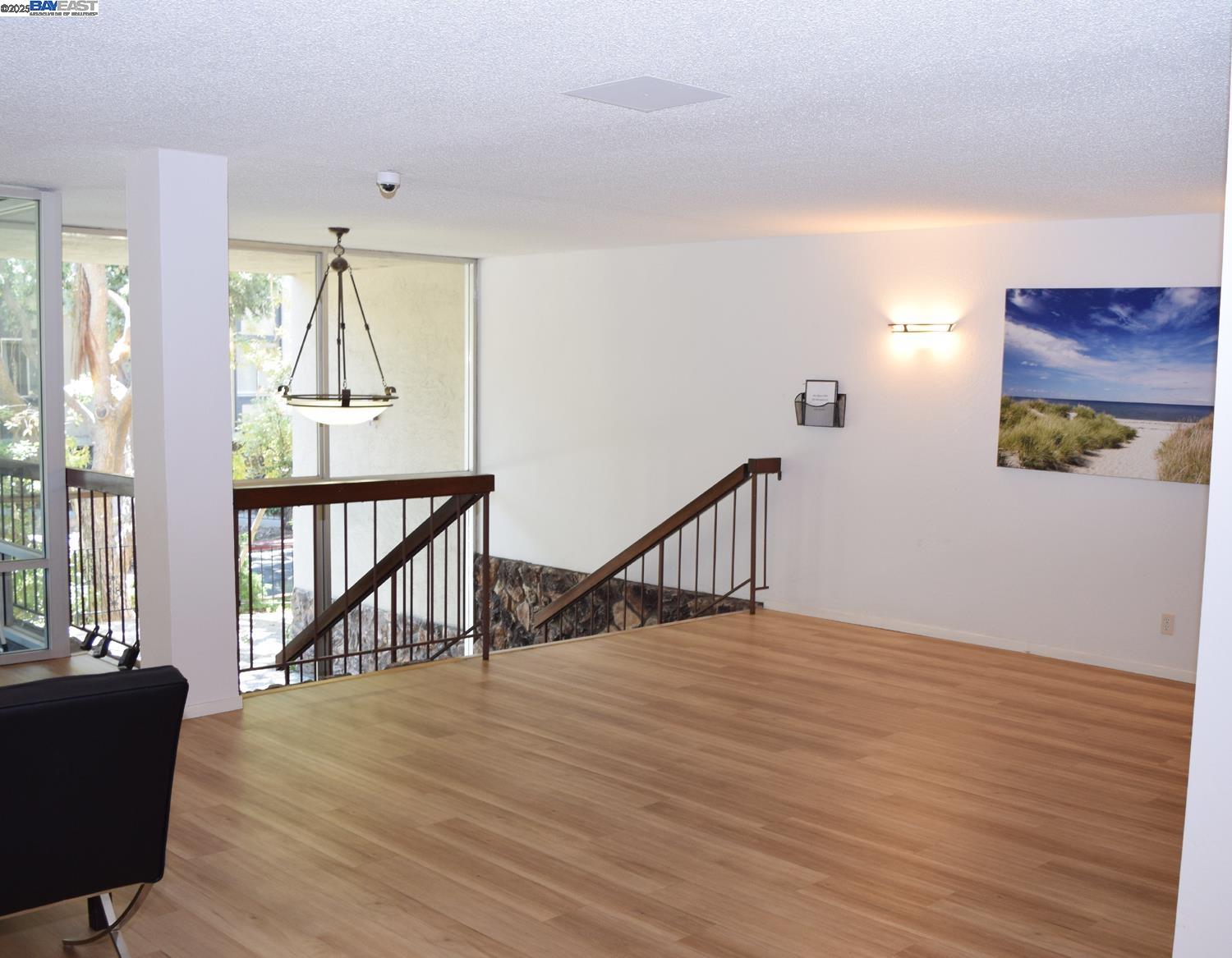 Photo #2: 41084604 Listing 