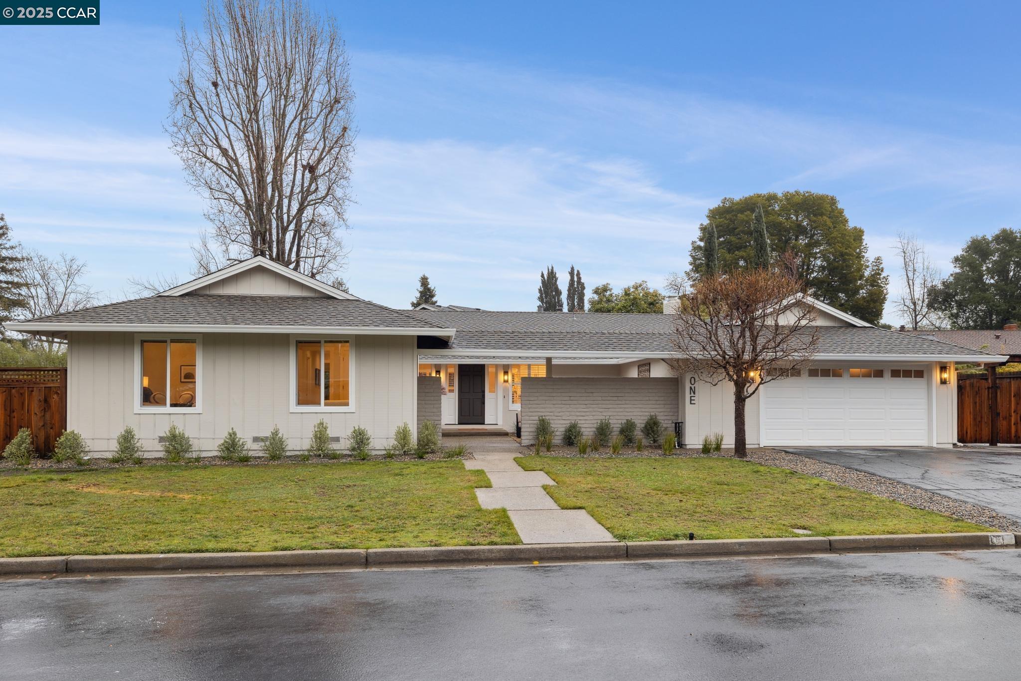 Detail Gallery Image 1 of 1 For 1 Juniper Way, Moraga,  CA 94556-1719 - 4 Beds | 2 Baths