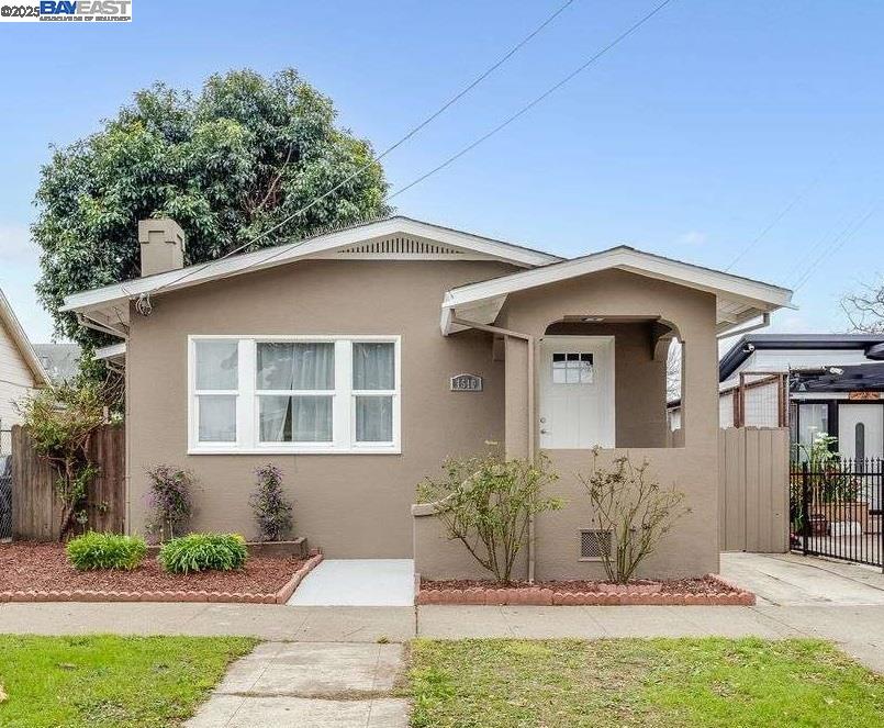 Detail Gallery Image 1 of 1 For 1510 Burbeck Ave, Richmond,  CA 94801 - 2 Beds | 1 Baths