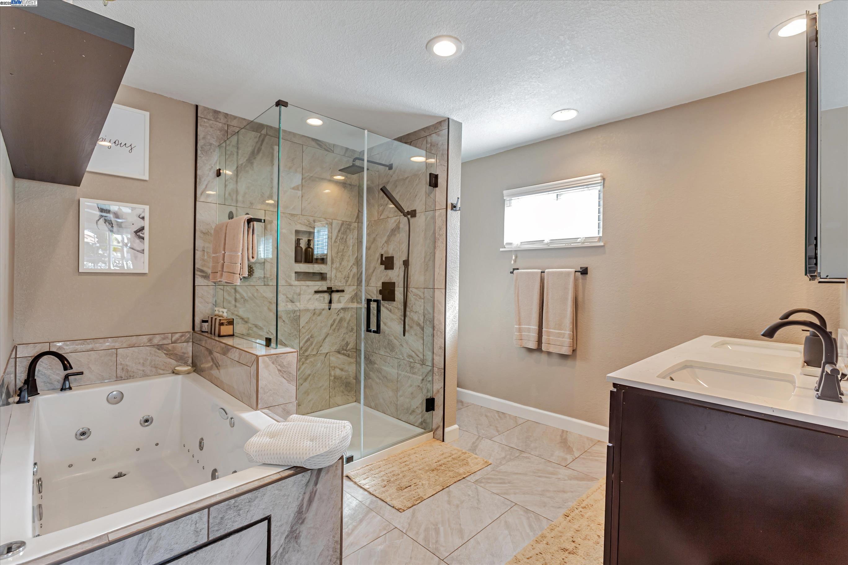 Detail Gallery Image 16 of 25 For 3979 Beechwood Ct, Concord,  CA 94519 - 3 Beds | 2 Baths