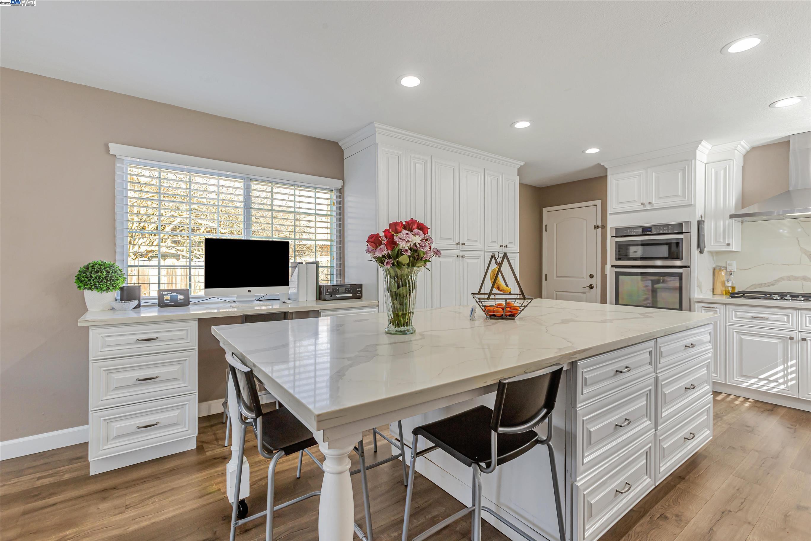 Detail Gallery Image 6 of 25 For 3979 Beechwood Ct, Concord,  CA 94519 - 3 Beds | 2 Baths