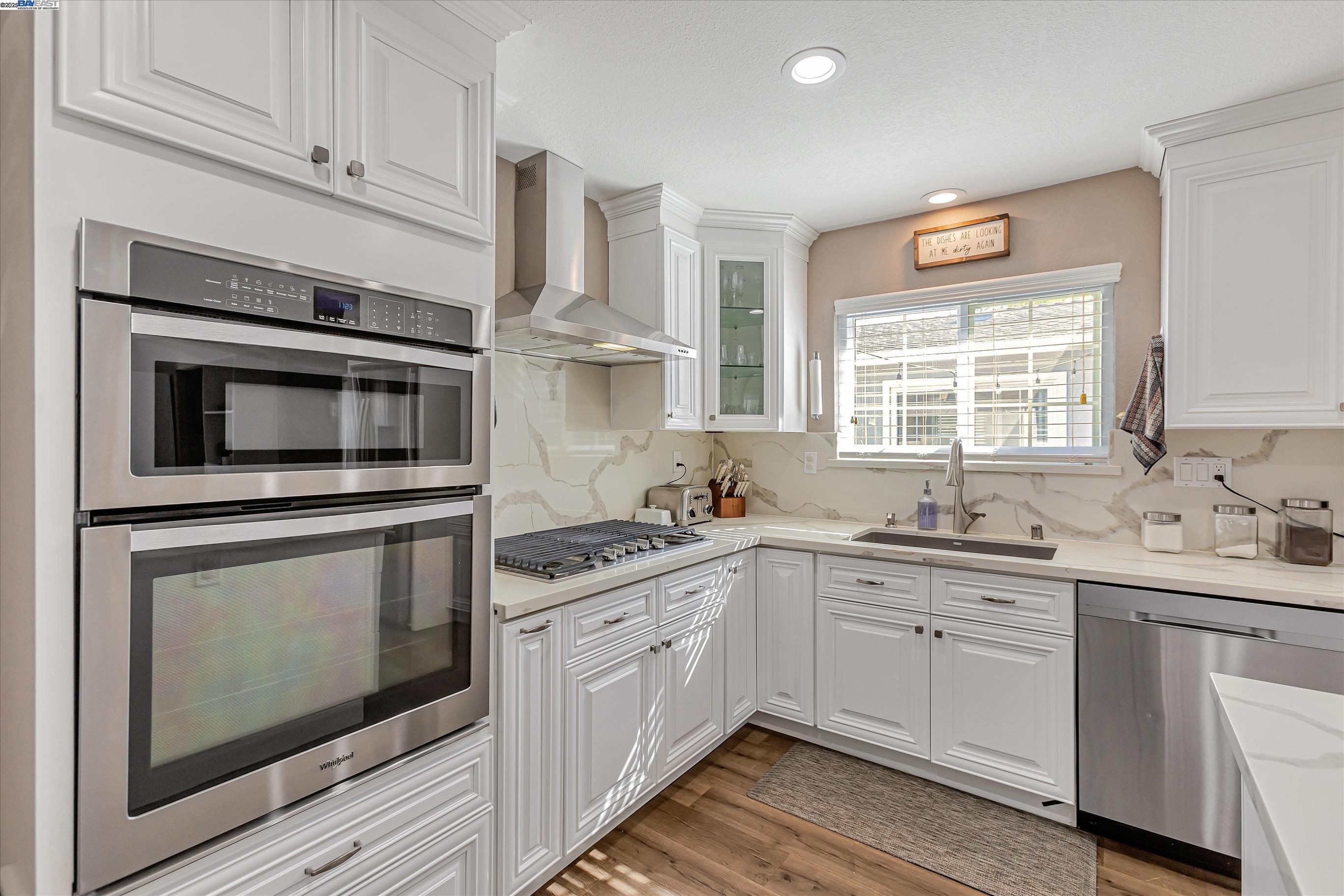 Detail Gallery Image 7 of 25 For 3979 Beechwood Ct, Concord,  CA 94519 - 3 Beds | 2 Baths