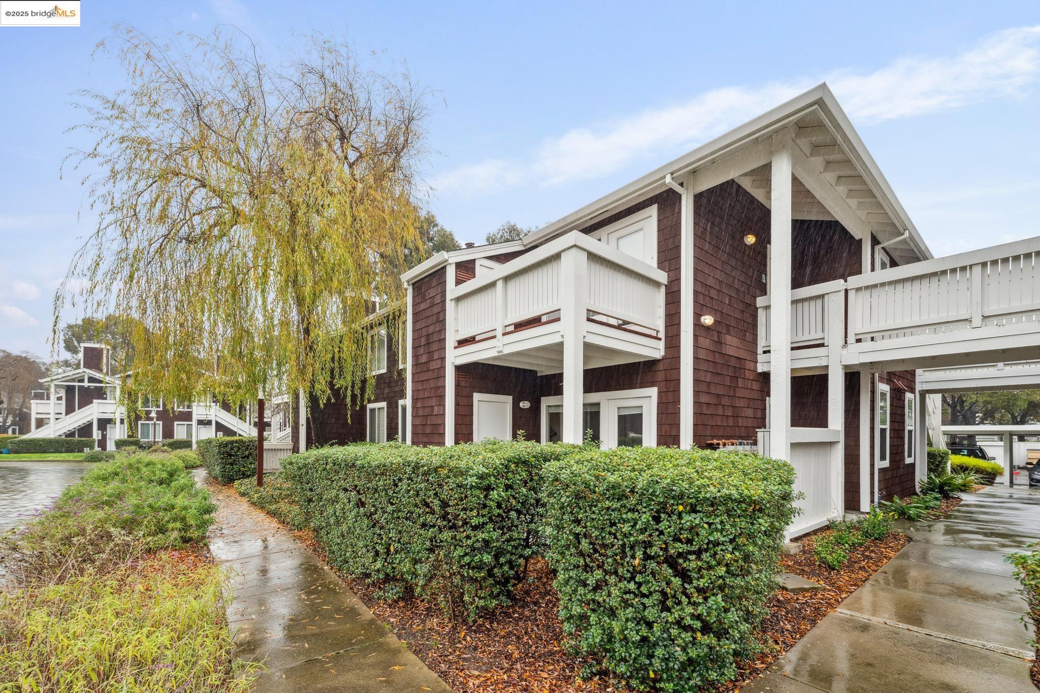 Detail Gallery Image 1 of 1 For 145 Marina Lakes Dr, Richmond,  CA 94804 - 1 Beds | 1 Baths