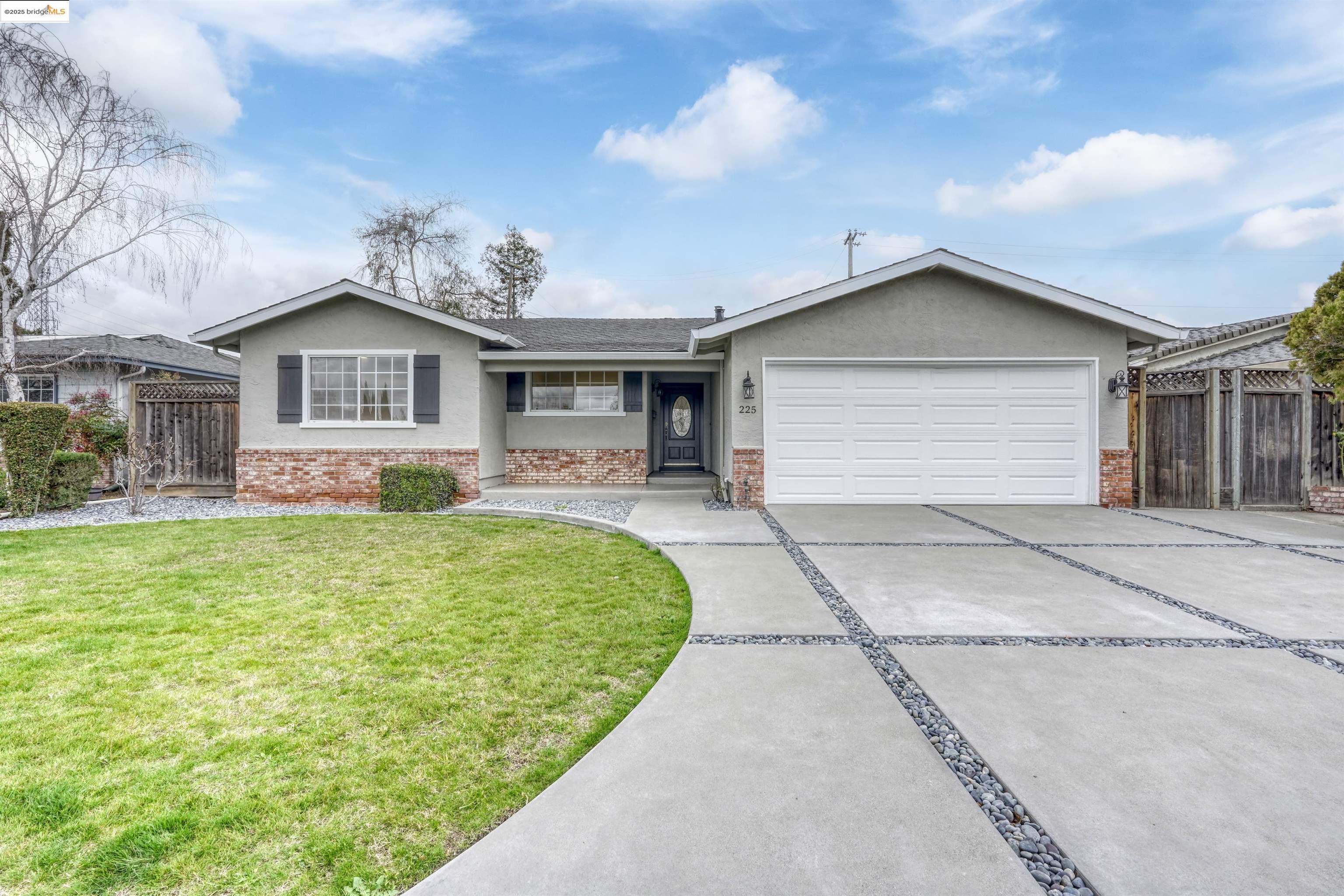 Detail Gallery Image 1 of 1 For 225 Gregg Dr, Los Gatos,  CA 95032 - 4 Beds | 2 Baths