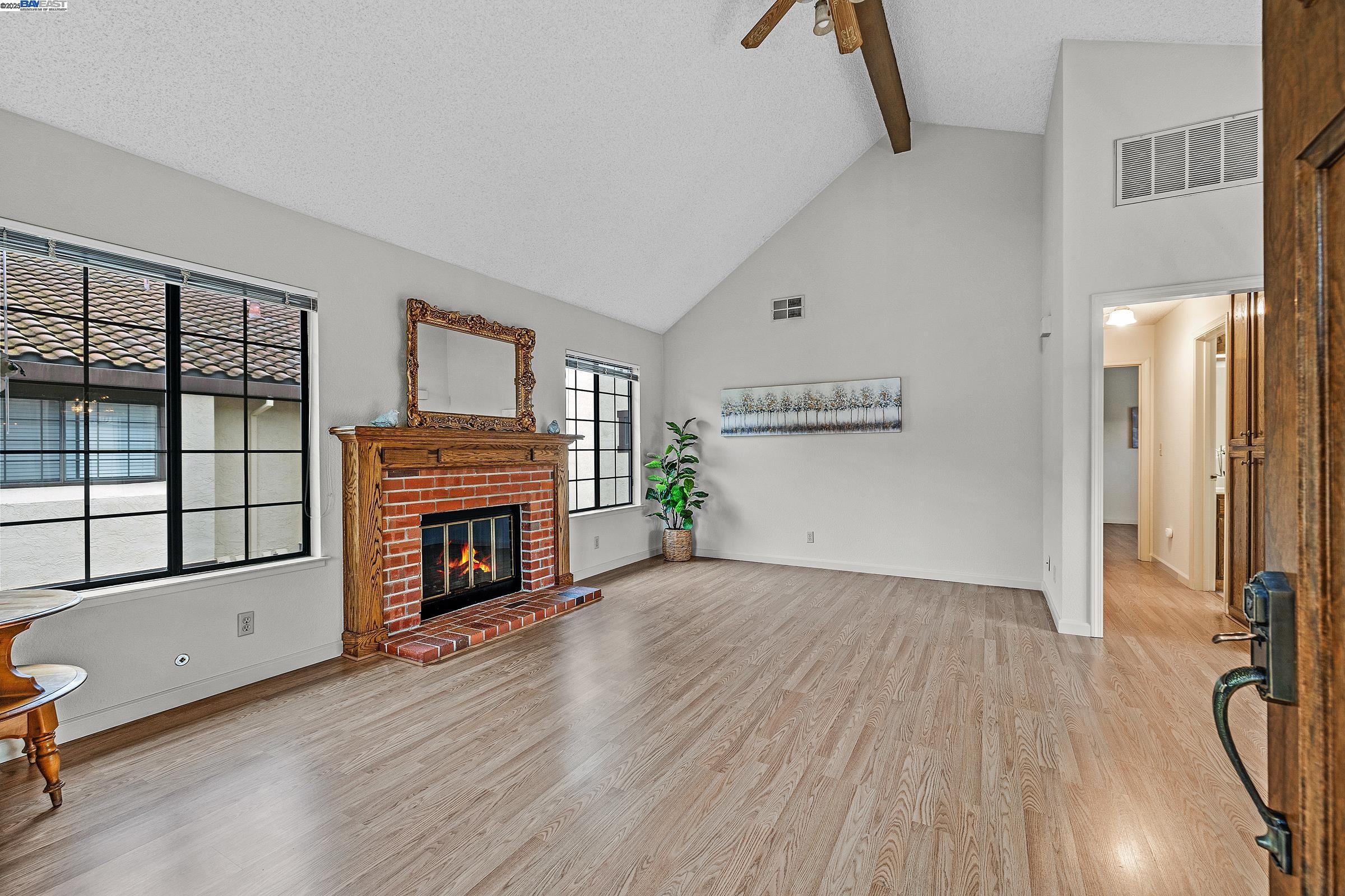 Photo #4: 41084676 Listing 