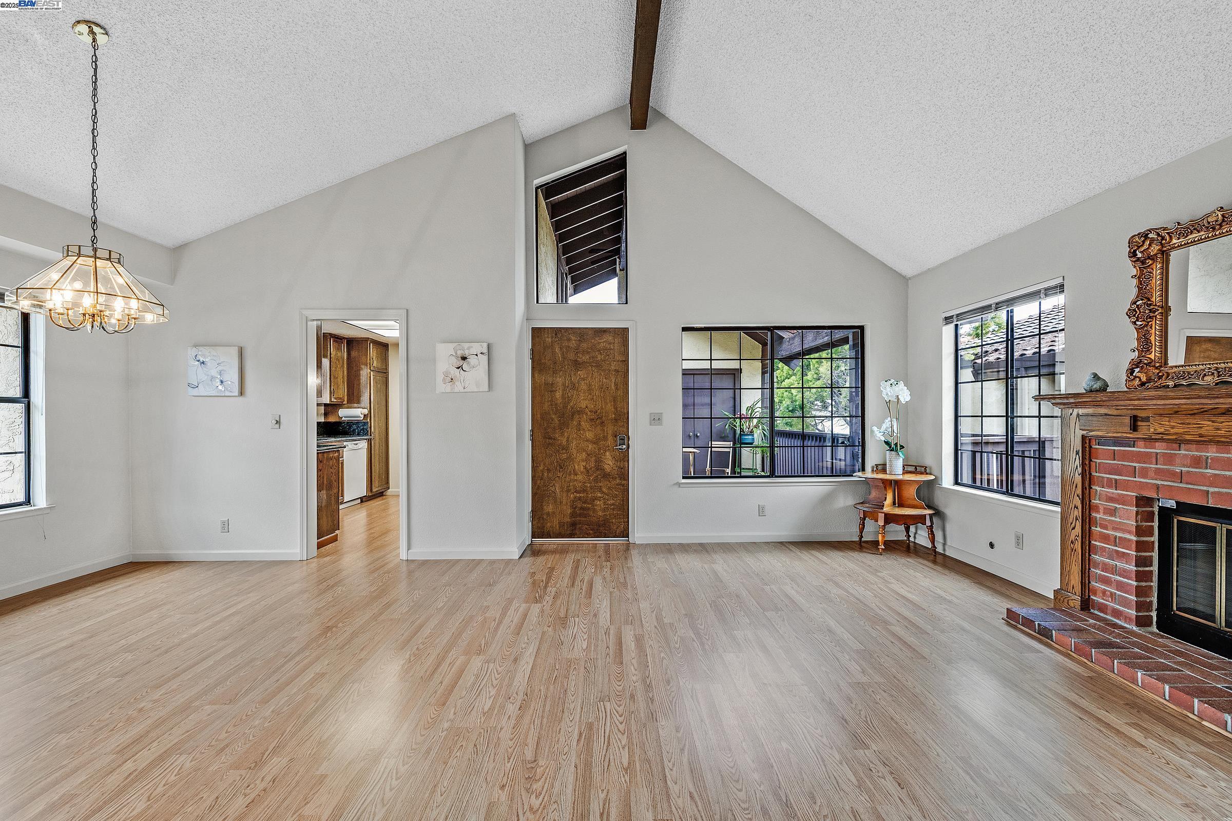 Photo #5: 41084676 Listing 