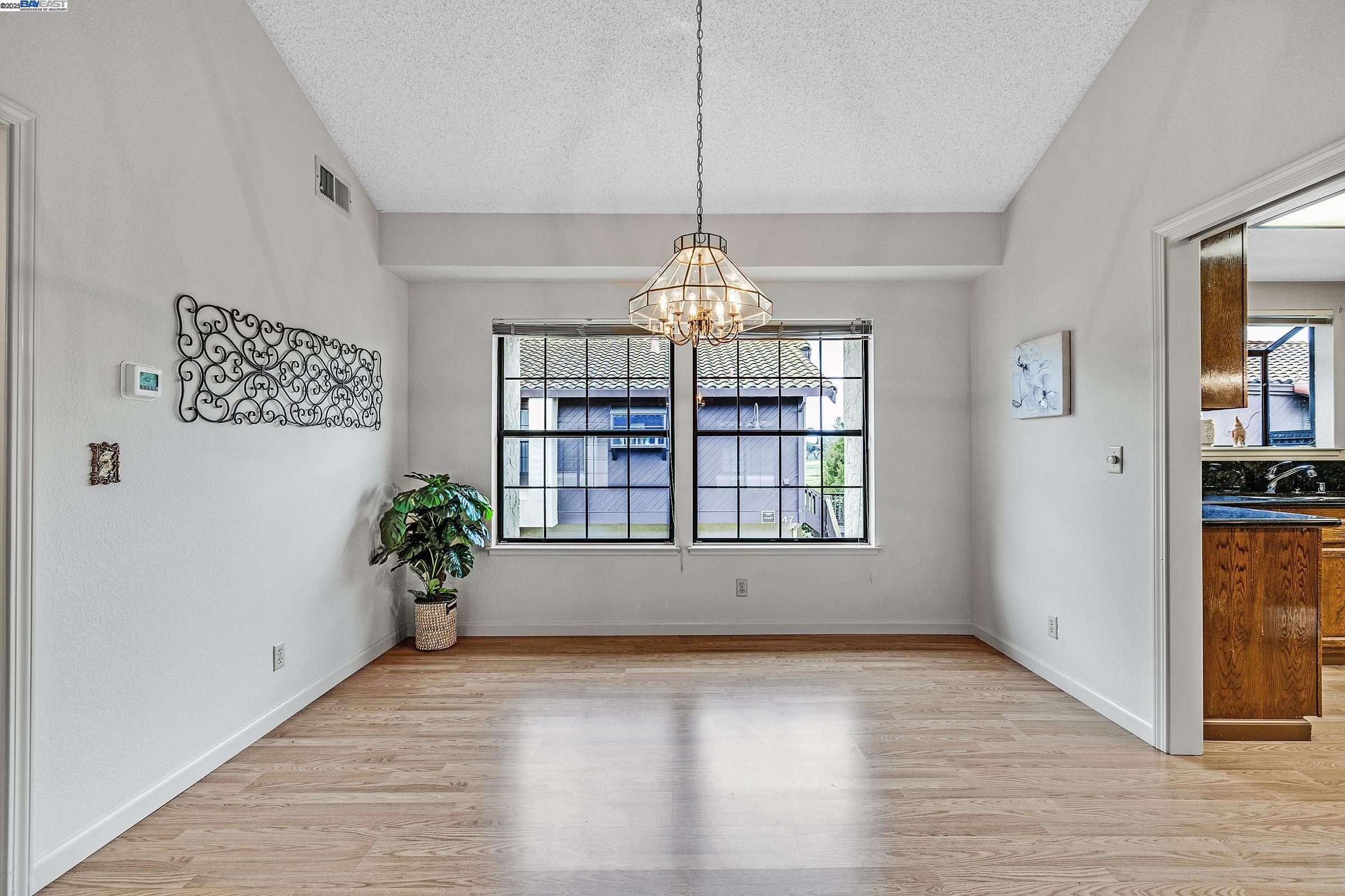 Photo #6: 41084676 Listing 