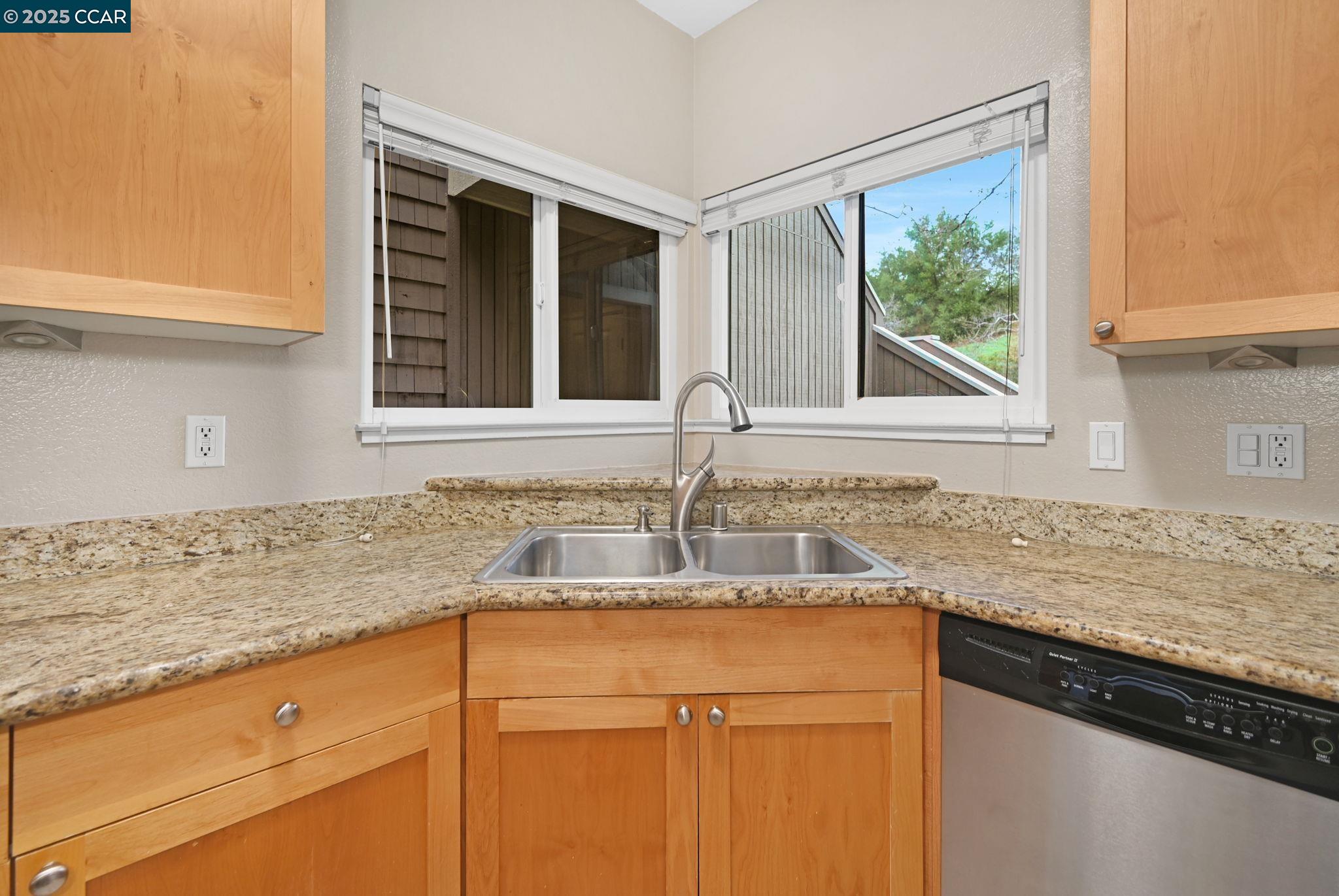 Photo #9: 41084689 Listing: Photo #9