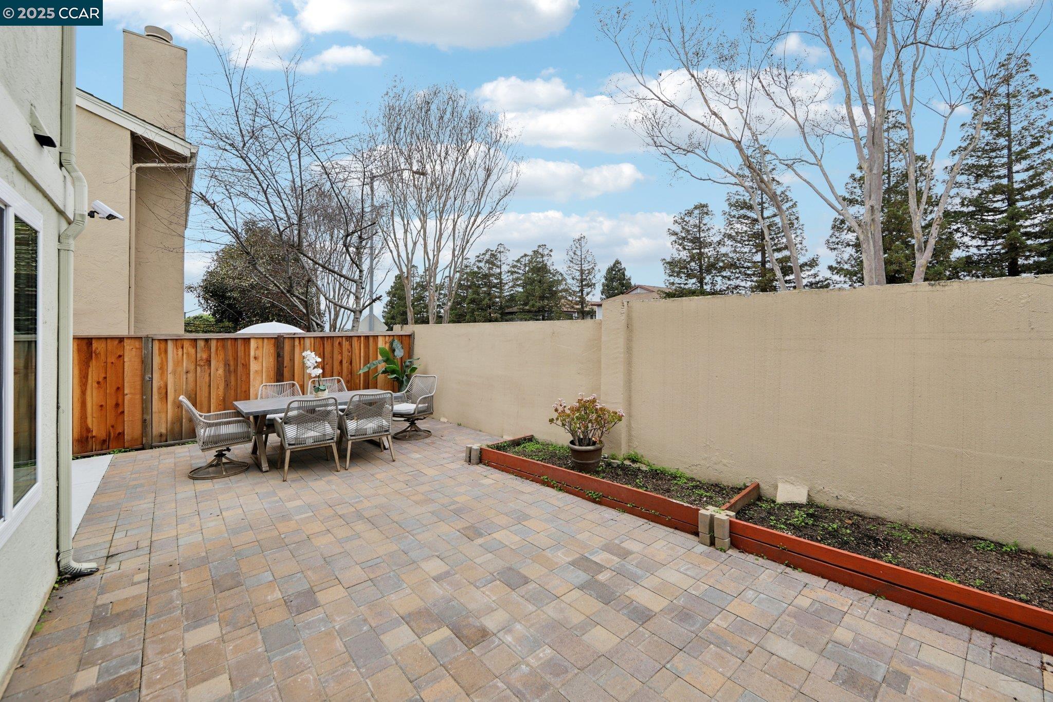 Photo #4: 41084699 Listing 
