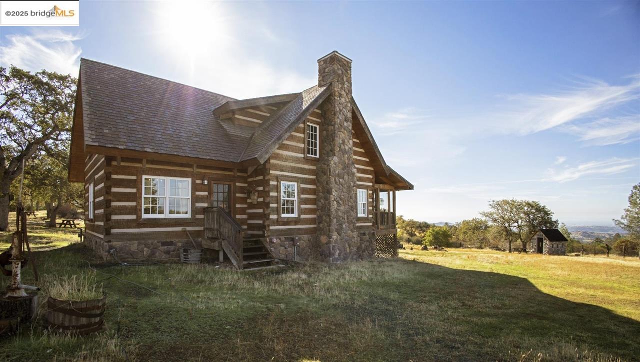 Detail Gallery Image 1 of 60 For 16101 Moccasin Ranch, La Grange,  CA 95311 - 3 Beds | 2 Baths