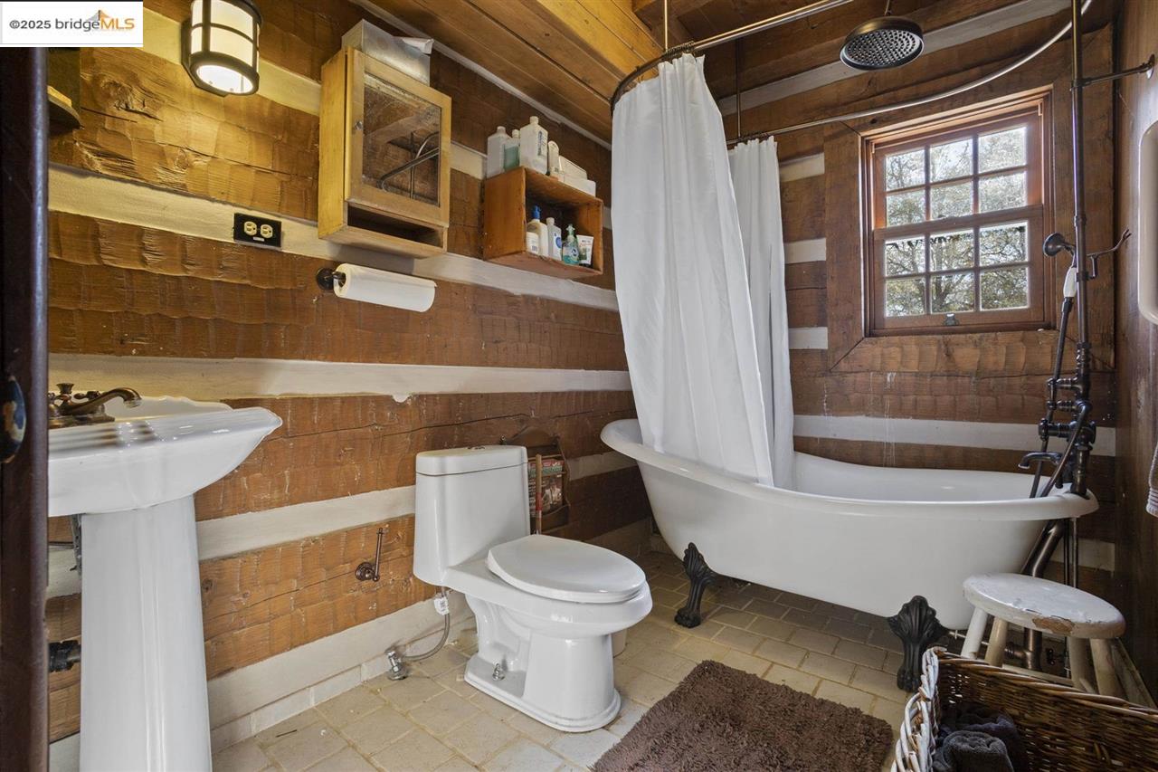 Detail Gallery Image 17 of 60 For 16101 Moccasin Ranch, La Grange,  CA 95311 - 3 Beds | 2 Baths
