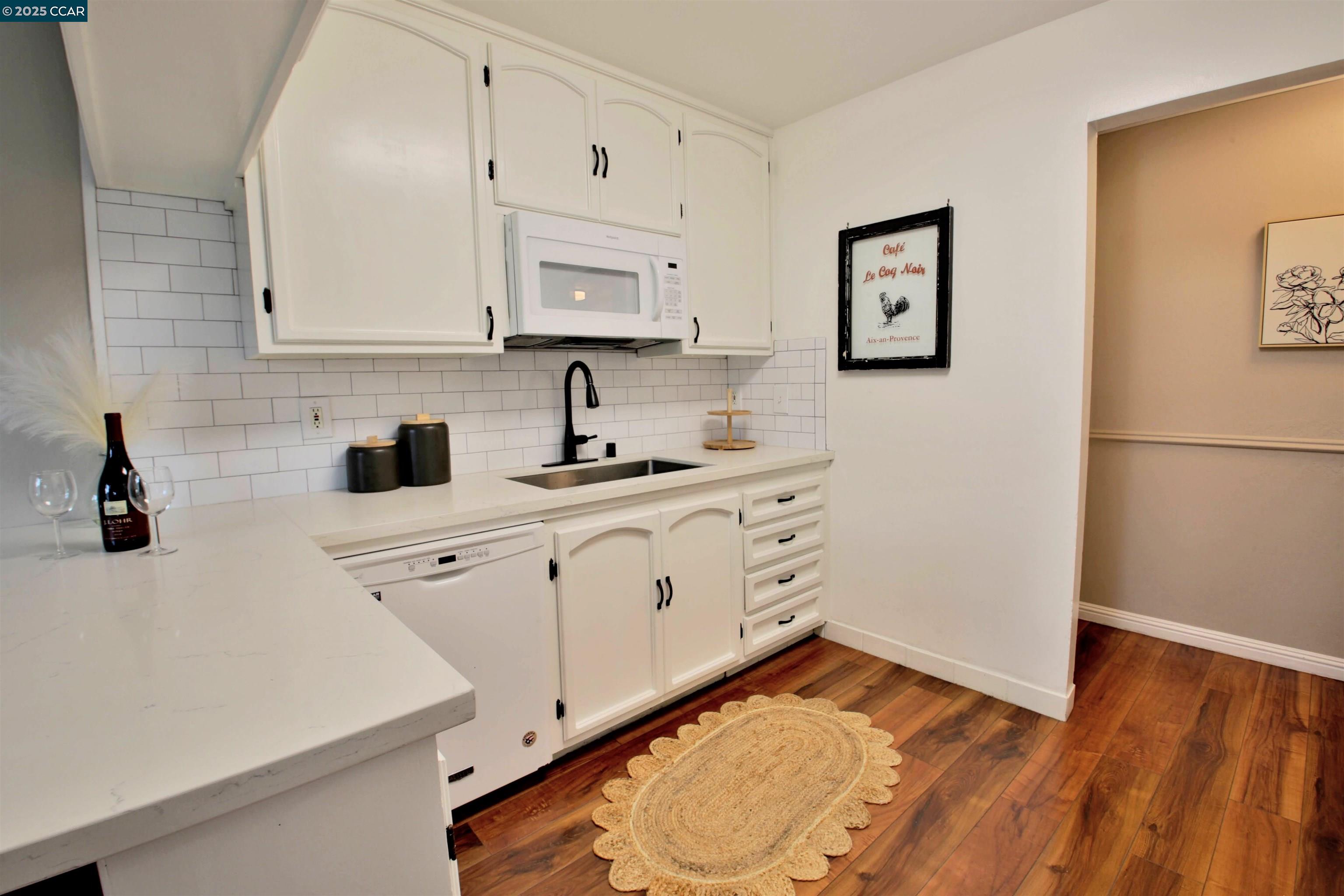 Photo #4: 41084714 Listing 
