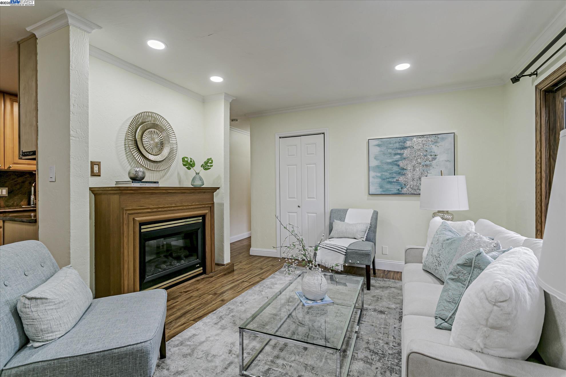 Detail Gallery Image 1 of 1 For 410 Auburn Way #13,  San Jose,  CA 95129 - 2 Beds | 1 Baths