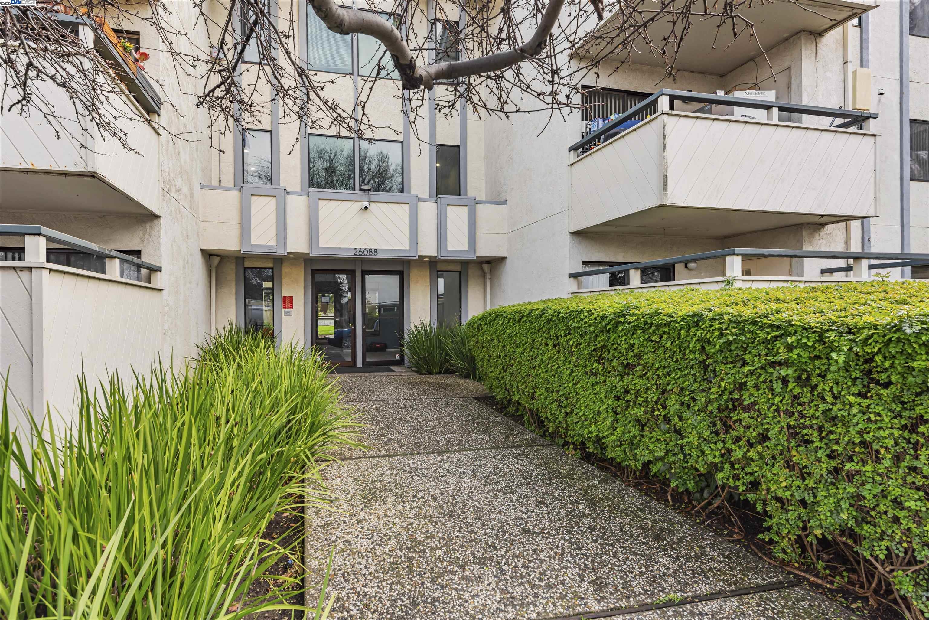 Photo #2: 41084786 Listing 