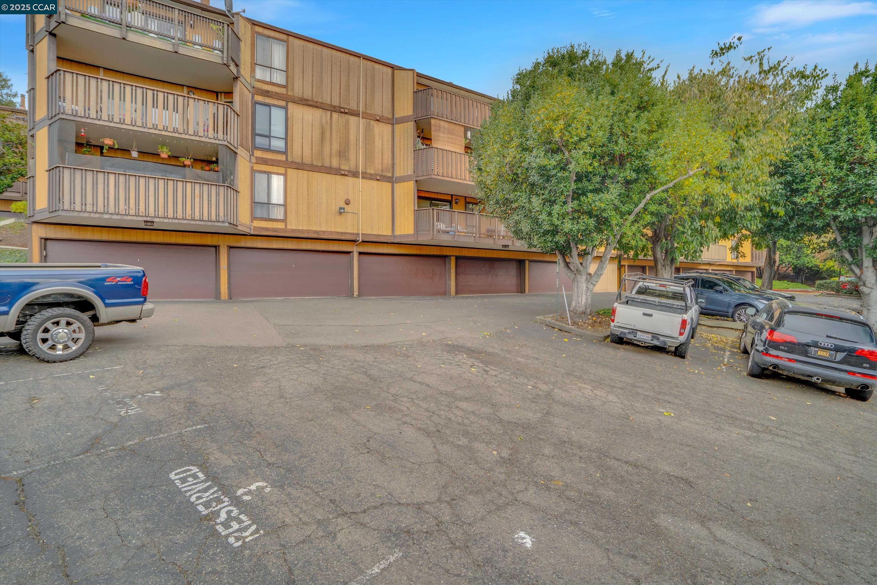 16443 Saratoga St # 302W, San Leandro, California 94578, 2 Bedrooms Bedrooms, ,1 BathroomBathrooms,Residential,For Sale,16443 Saratoga St # 302W,41084795