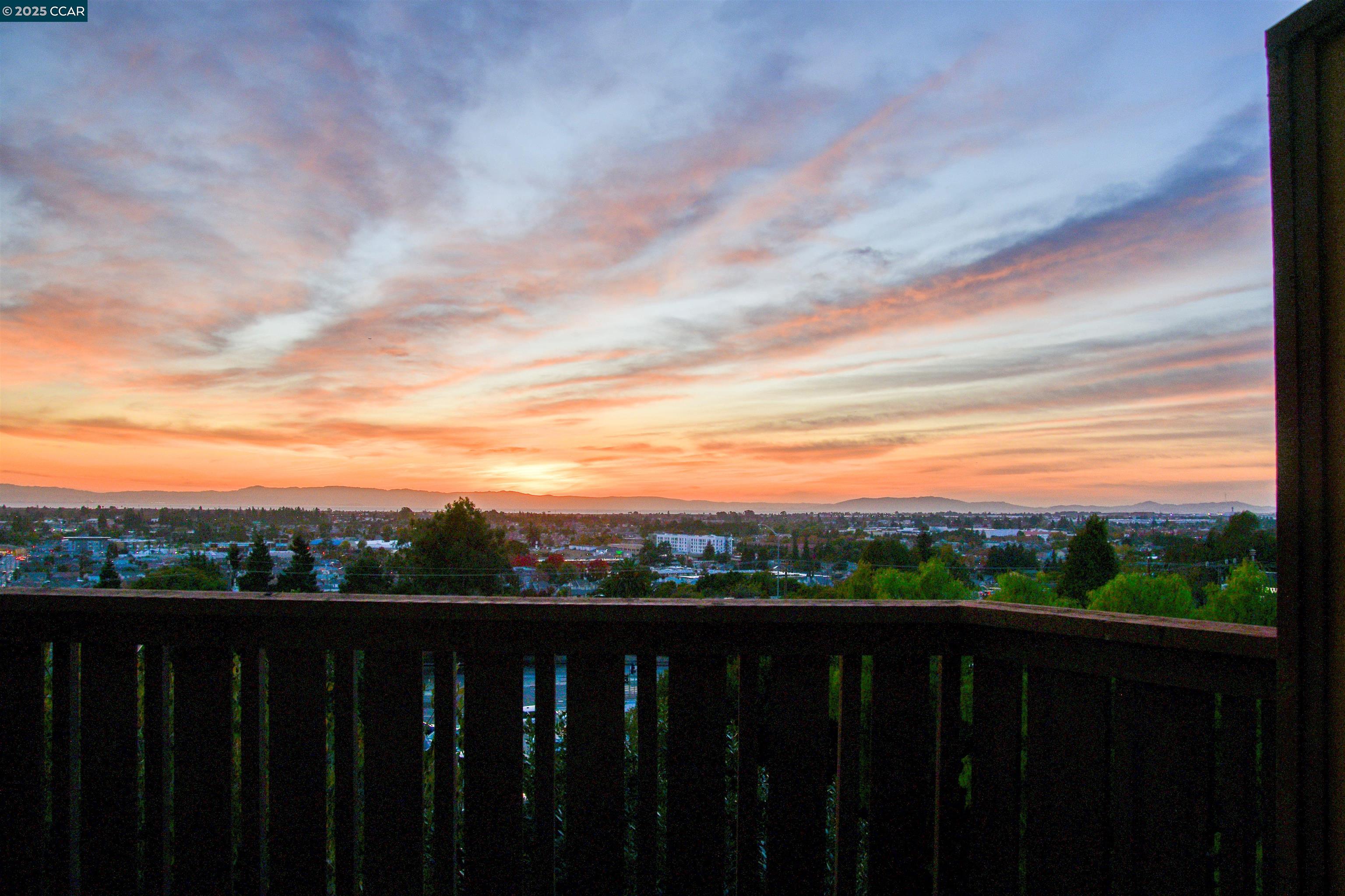 16443 Saratoga St # 302W, San Leandro, California 94578, 2 Bedrooms Bedrooms, ,1 BathroomBathrooms,Residential,For Sale,16443 Saratoga St # 302W,41084795