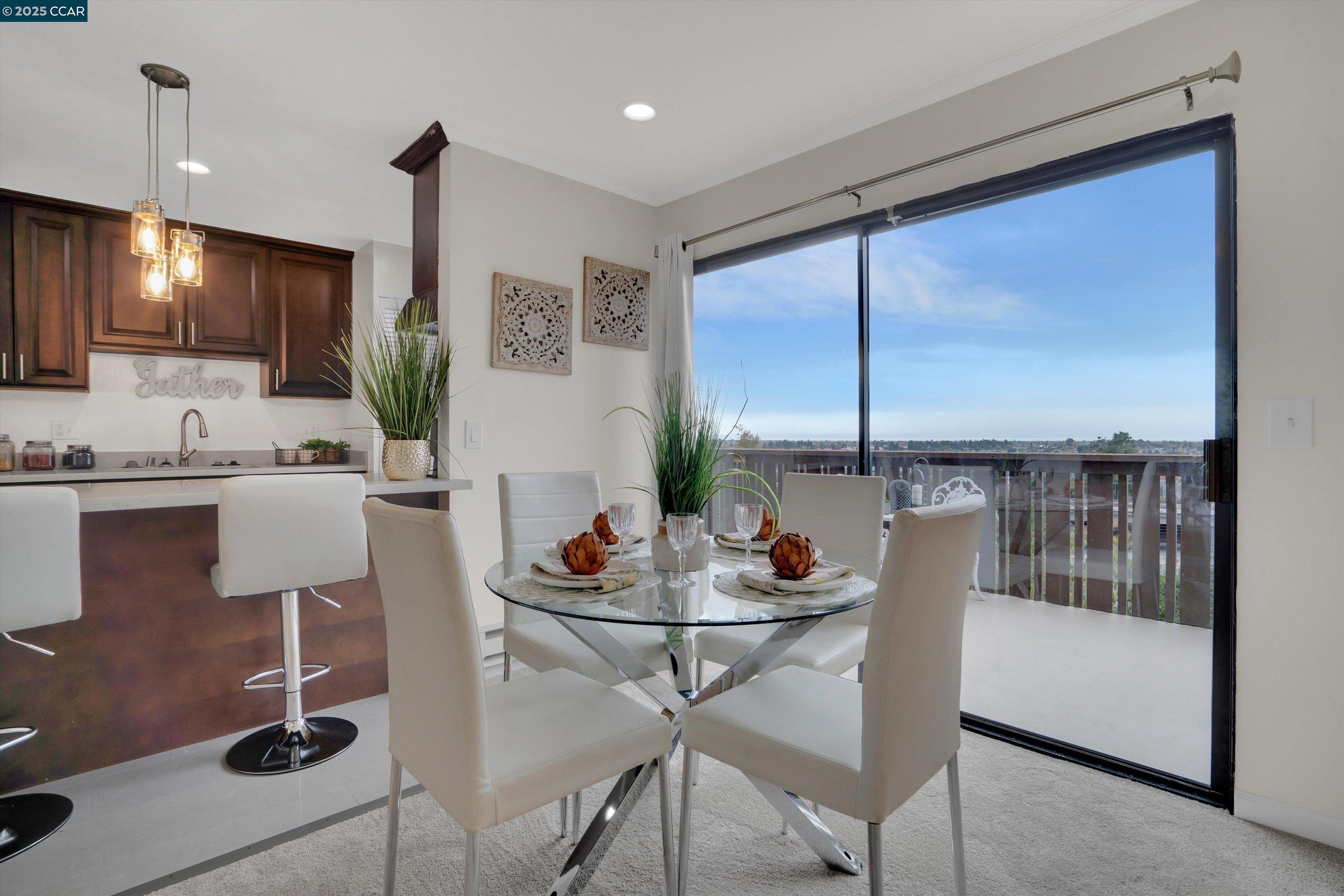 16443 Saratoga St # 302W, San Leandro, California 94578, 2 Bedrooms Bedrooms, ,1 BathroomBathrooms,Residential,For Sale,16443 Saratoga St # 302W,41084795