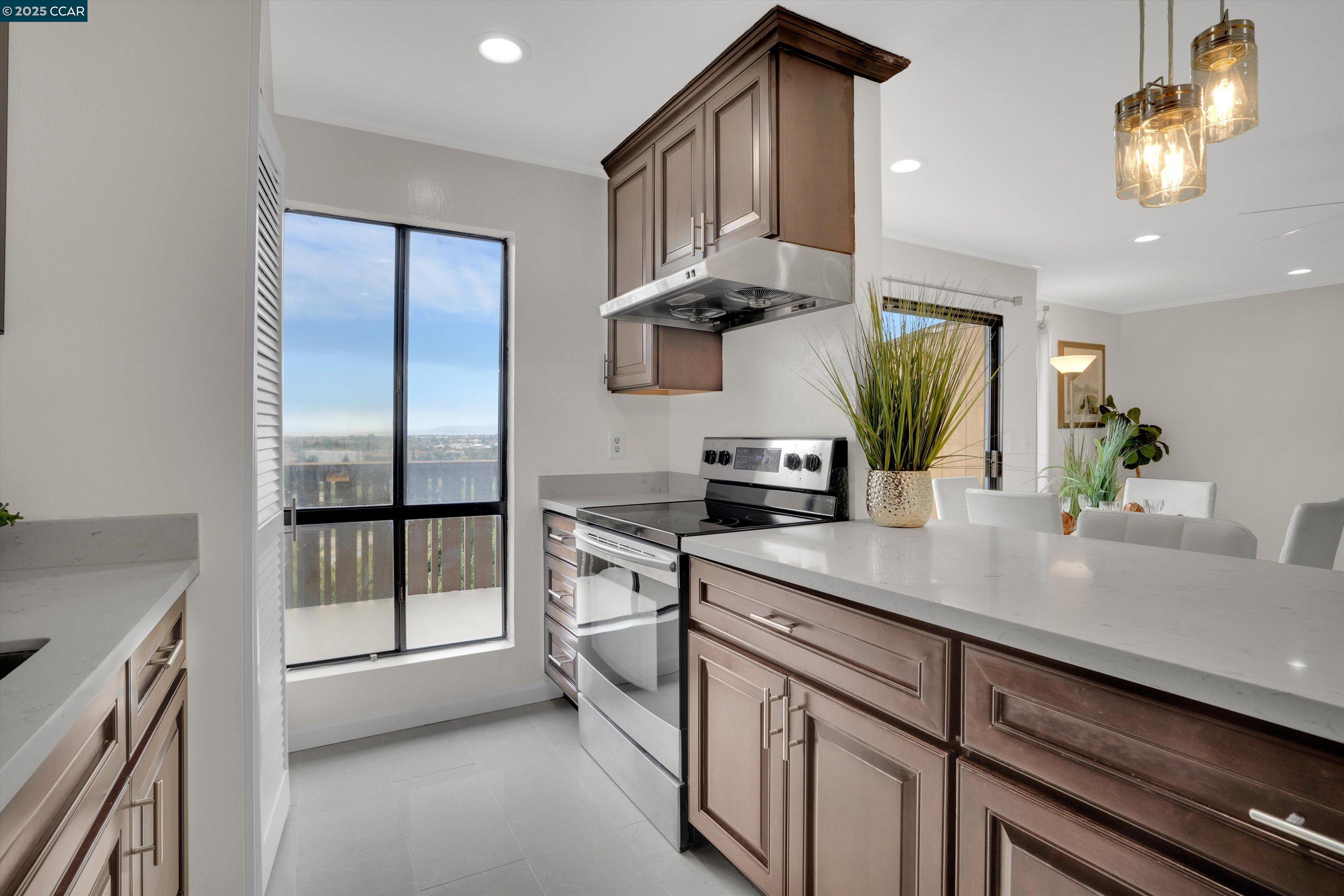 16443 Saratoga St # 302W, San Leandro, California 94578, 2 Bedrooms Bedrooms, ,1 BathroomBathrooms,Residential,For Sale,16443 Saratoga St # 302W,41084795