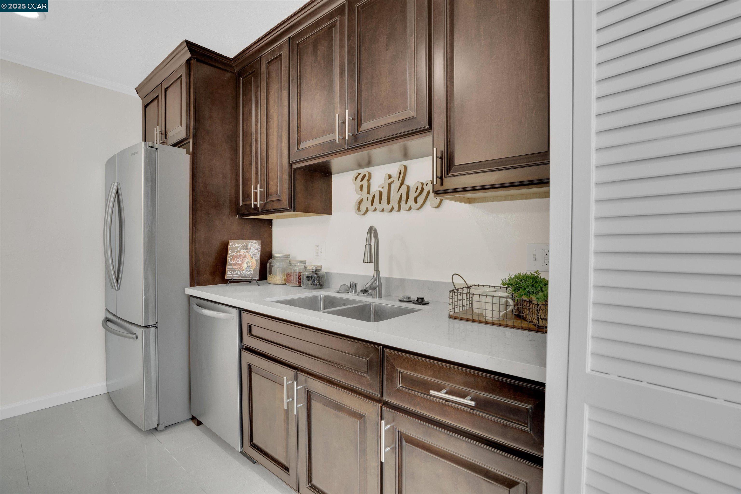16443 Saratoga St # 302W, San Leandro, California 94578, 2 Bedrooms Bedrooms, ,1 BathroomBathrooms,Residential,For Sale,16443 Saratoga St # 302W,41084795