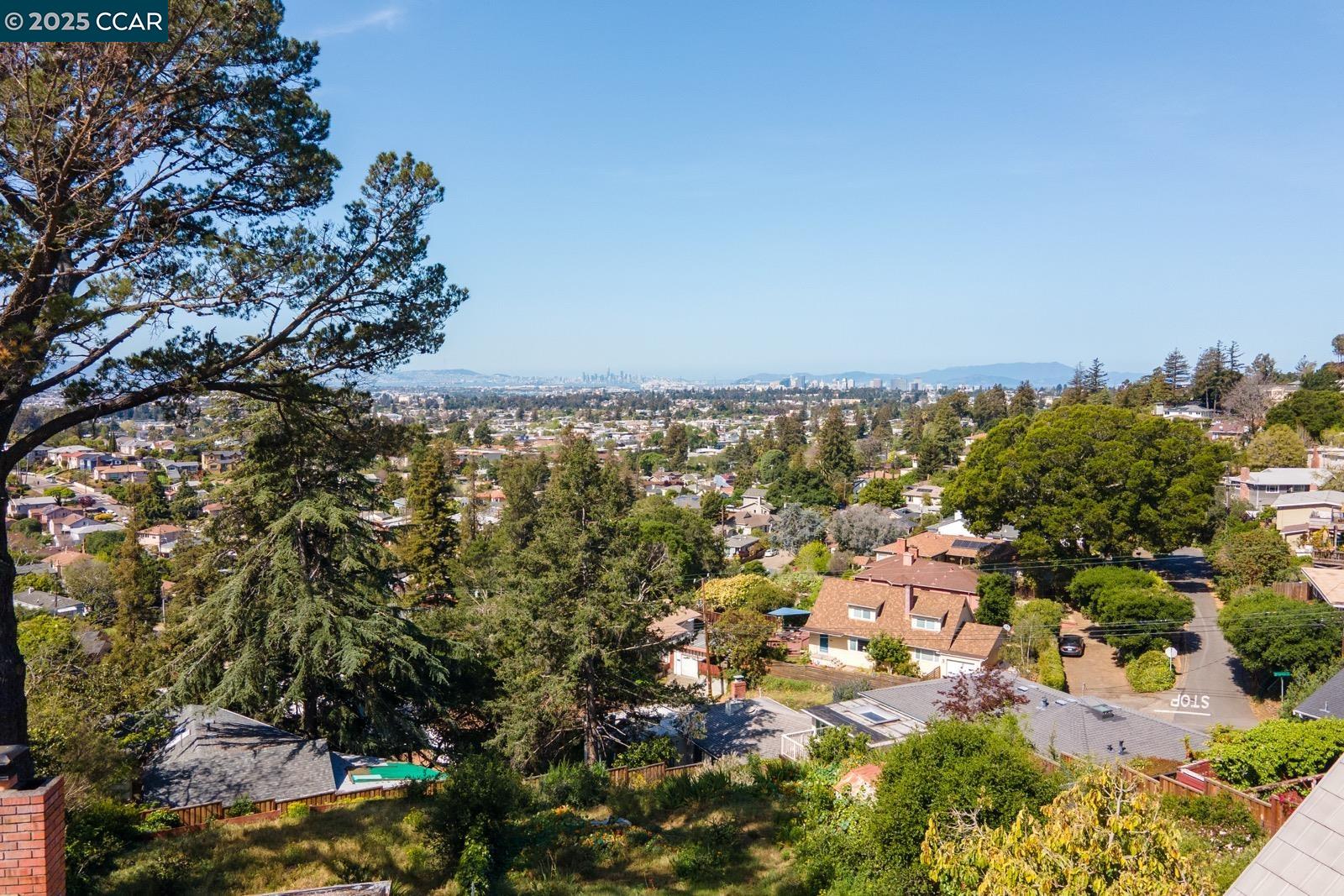 Detail Gallery Image 1 of 1 For 4451 Davenport Ave, Oakland,  CA 94619 - 4 Beds | 2 Baths