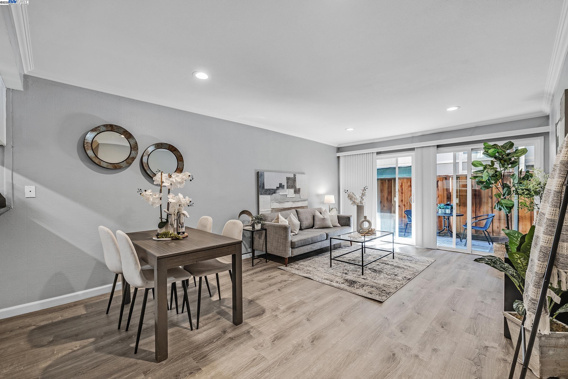 Photo #2: 41084812 Listing 