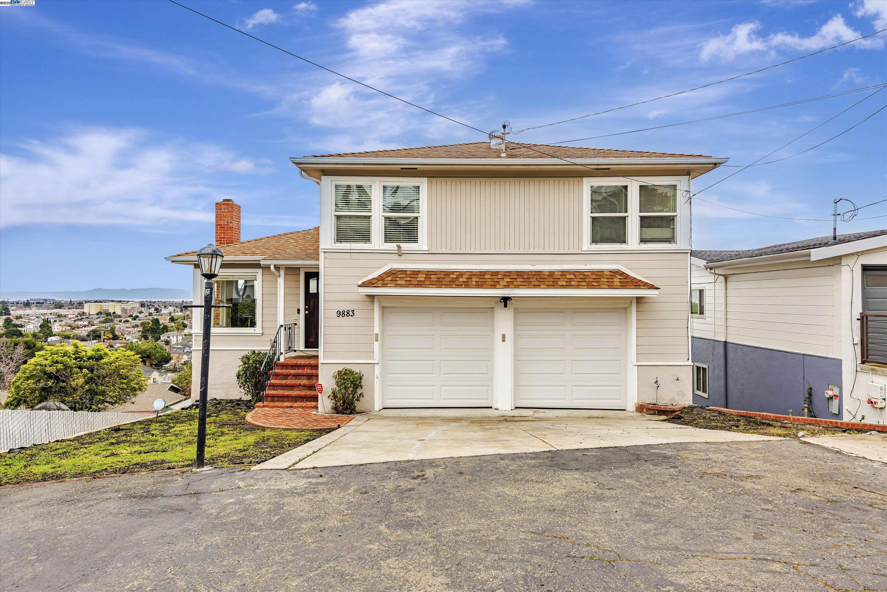 Detail Gallery Image 1 of 35 For 9883 Lawlor St, Oakland,  CA 94605 - 4 Beds | 2 Baths