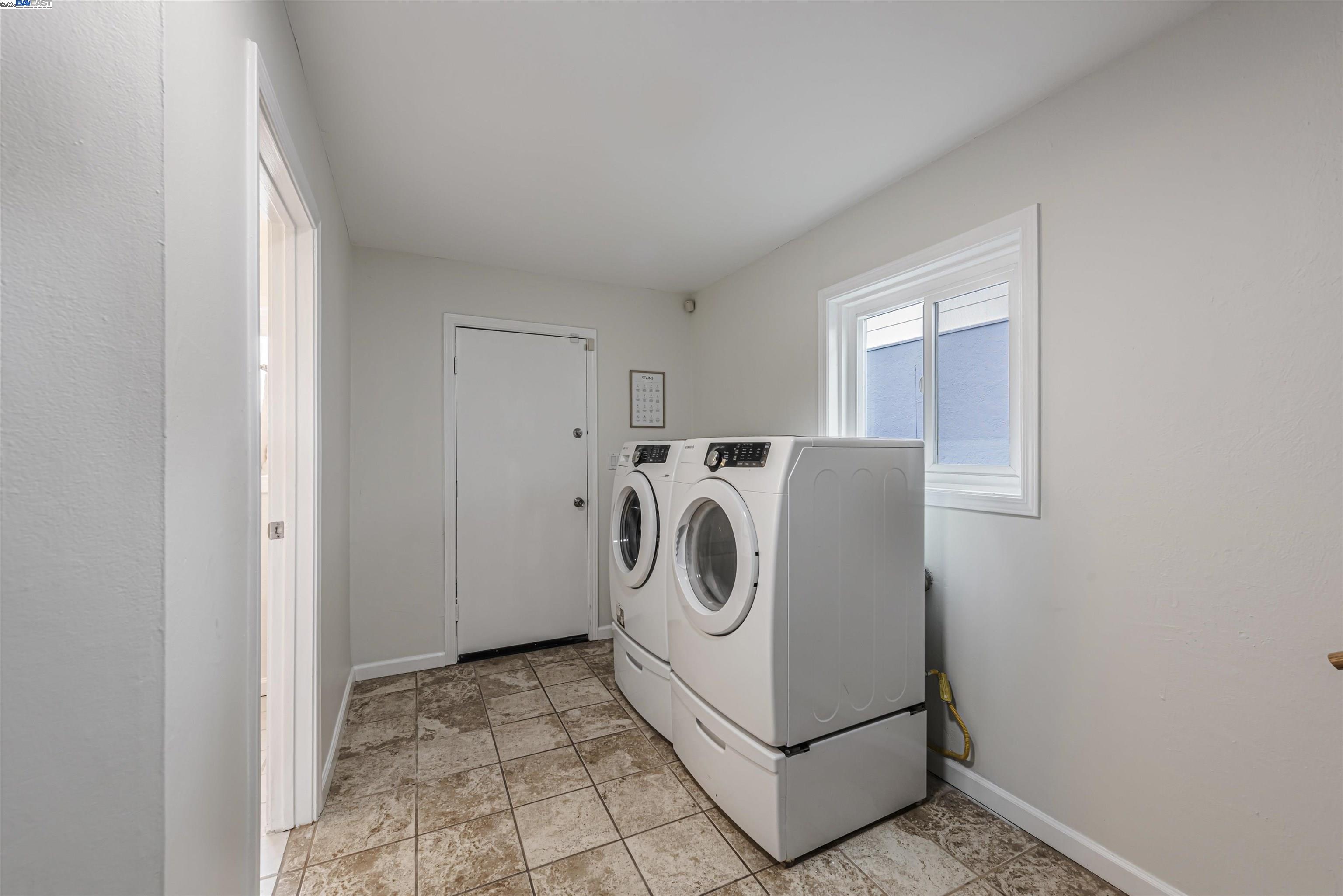 Detail Gallery Image 24 of 35 For 9883 Lawlor St, Oakland,  CA 94605 - 4 Beds | 2 Baths
