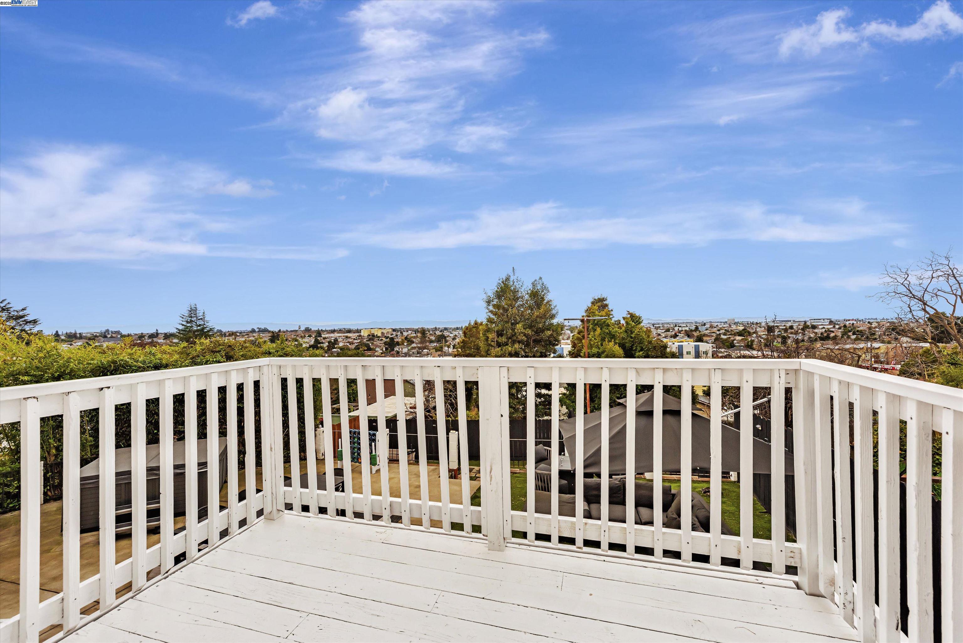 Detail Gallery Image 25 of 35 For 9883 Lawlor St, Oakland,  CA 94605 - 4 Beds | 2 Baths