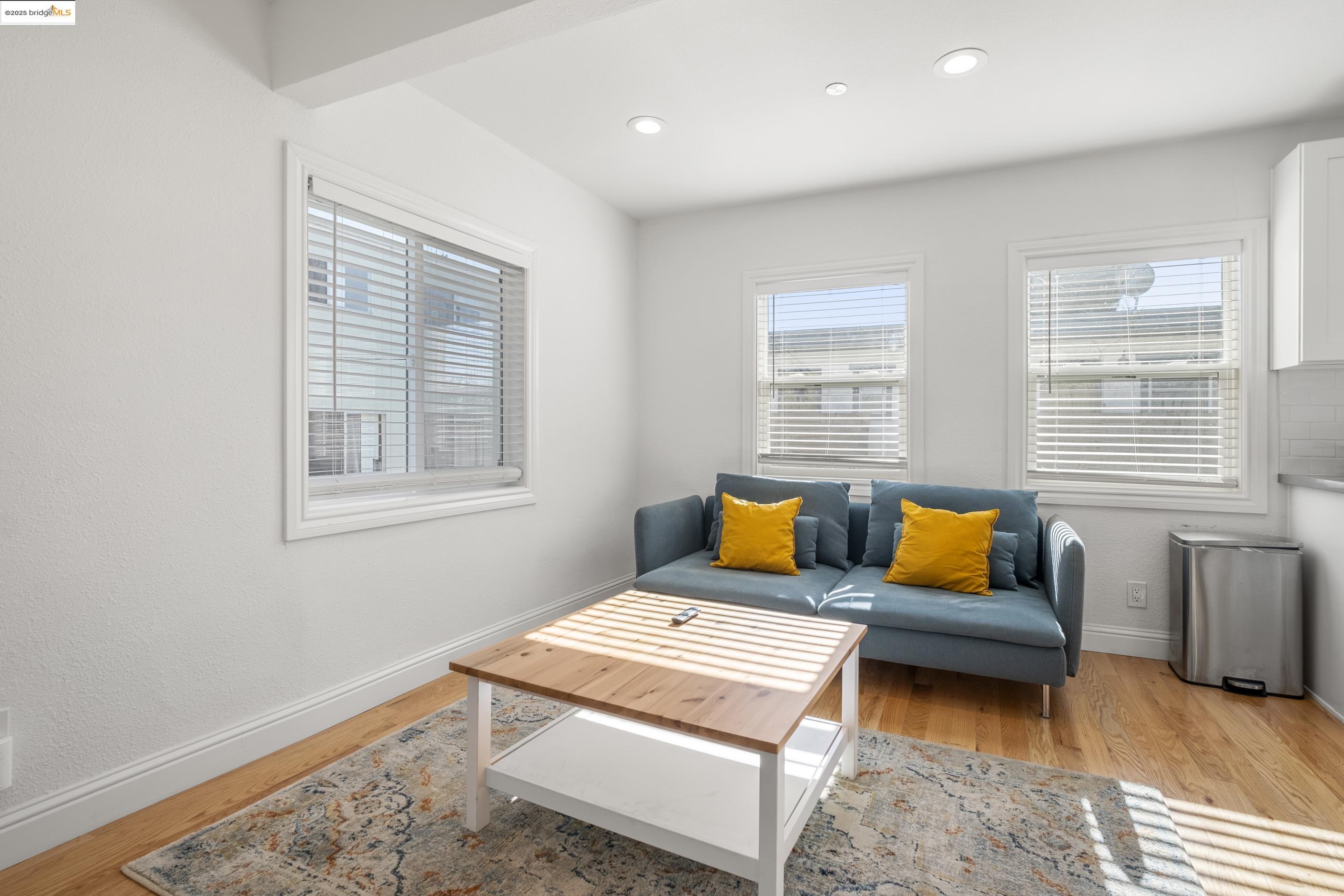 Detail Gallery Image 12 of 38 For 1628 Tyler St, Berkeley,  CA 94703 - – Beds | – Baths