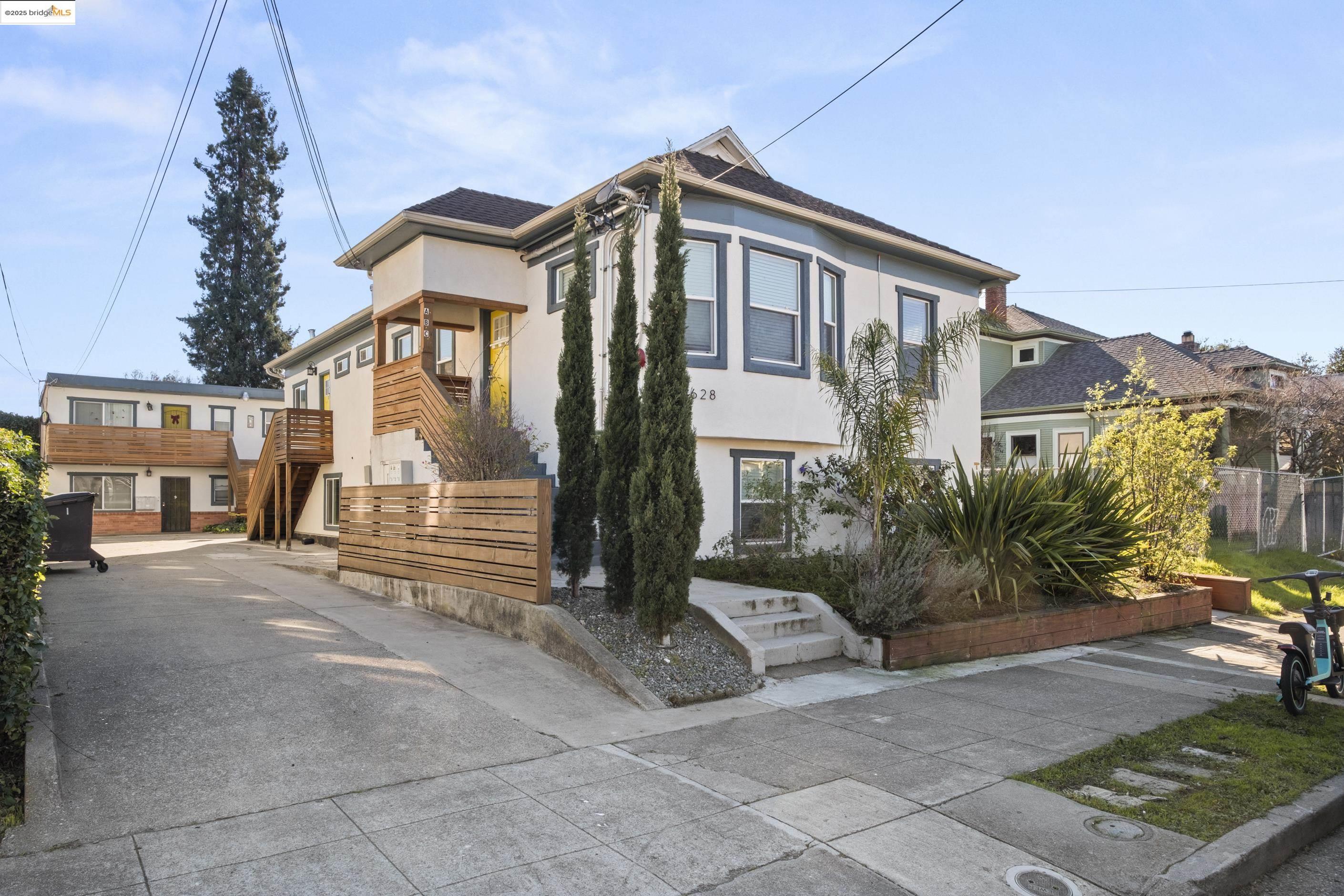 Detail Gallery Image 7 of 38 For 1628 Tyler St, Berkeley,  CA 94703 - – Beds | – Baths