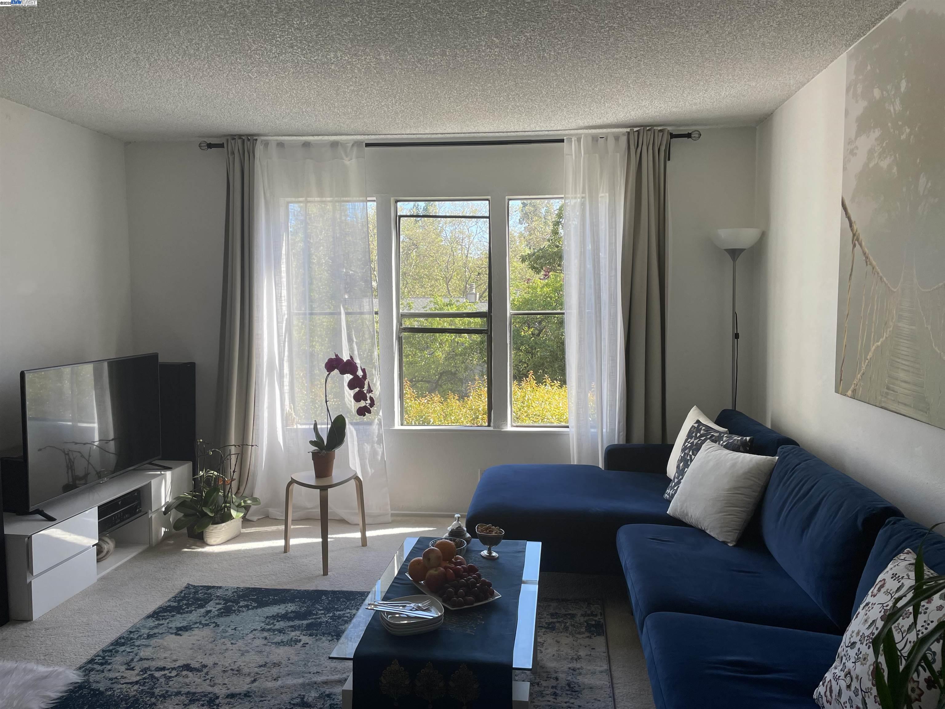 Photo #2: 41084871 Listing 