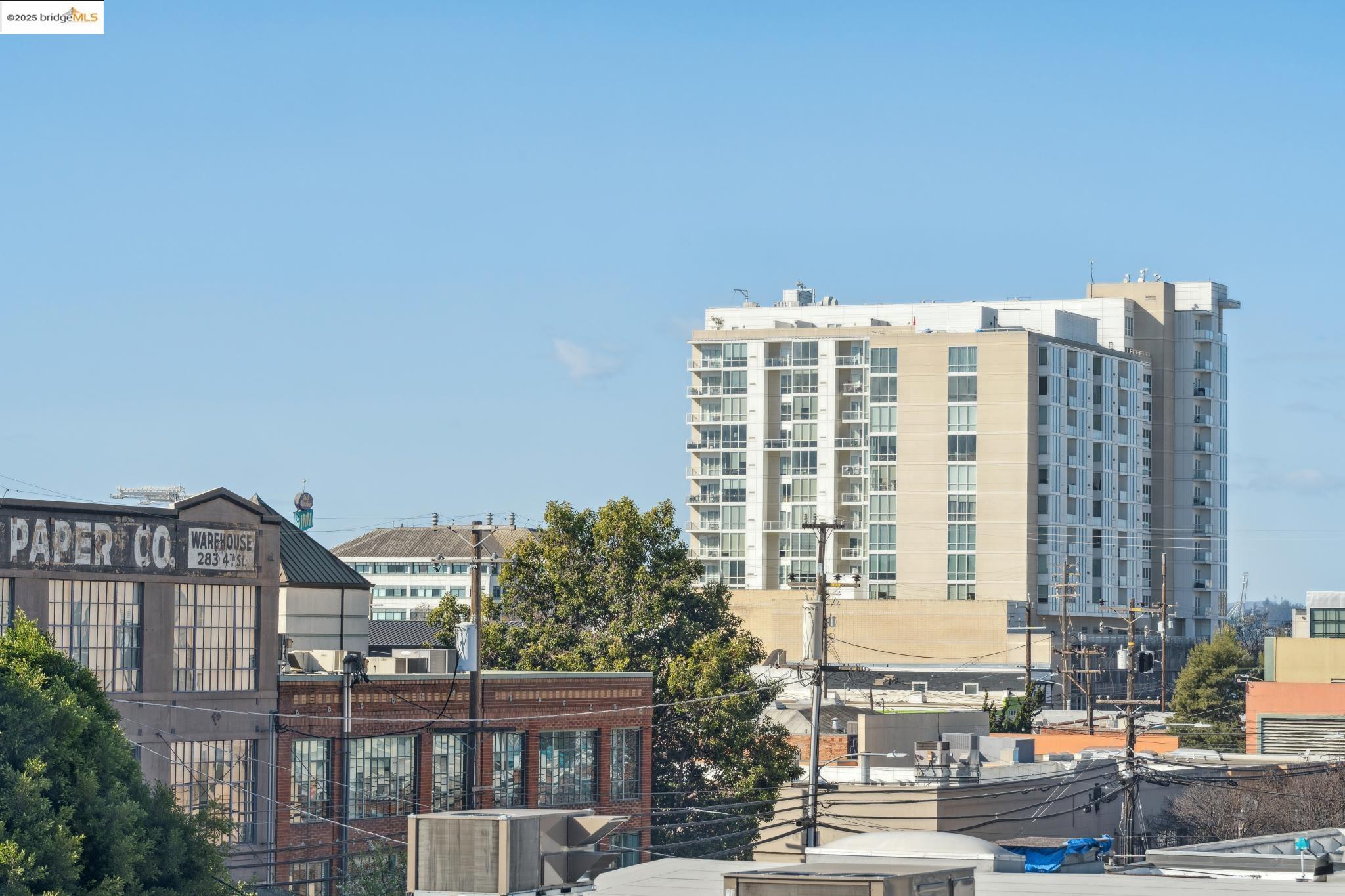 428 Alice St 422