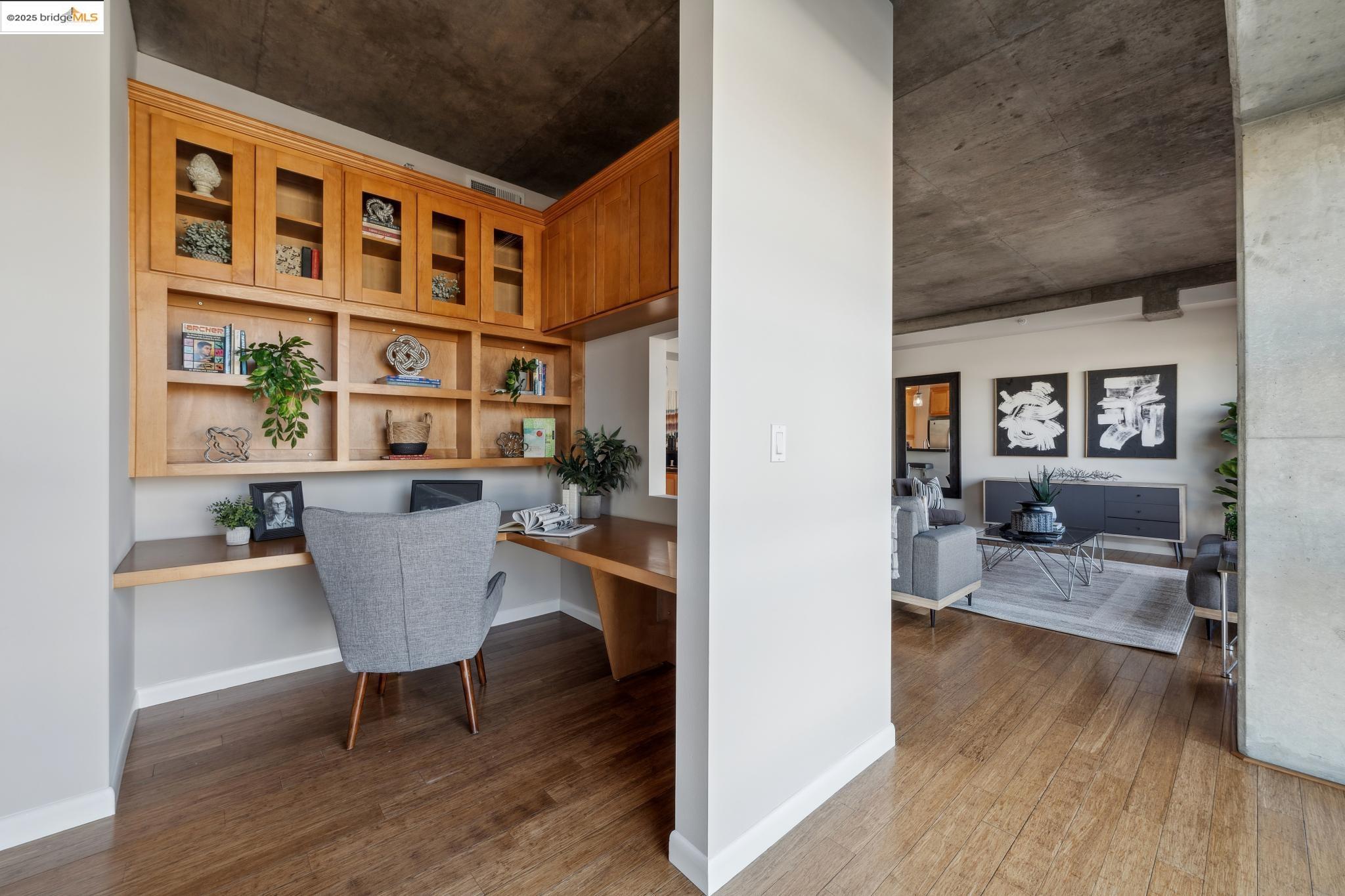 428 Alice St 422
