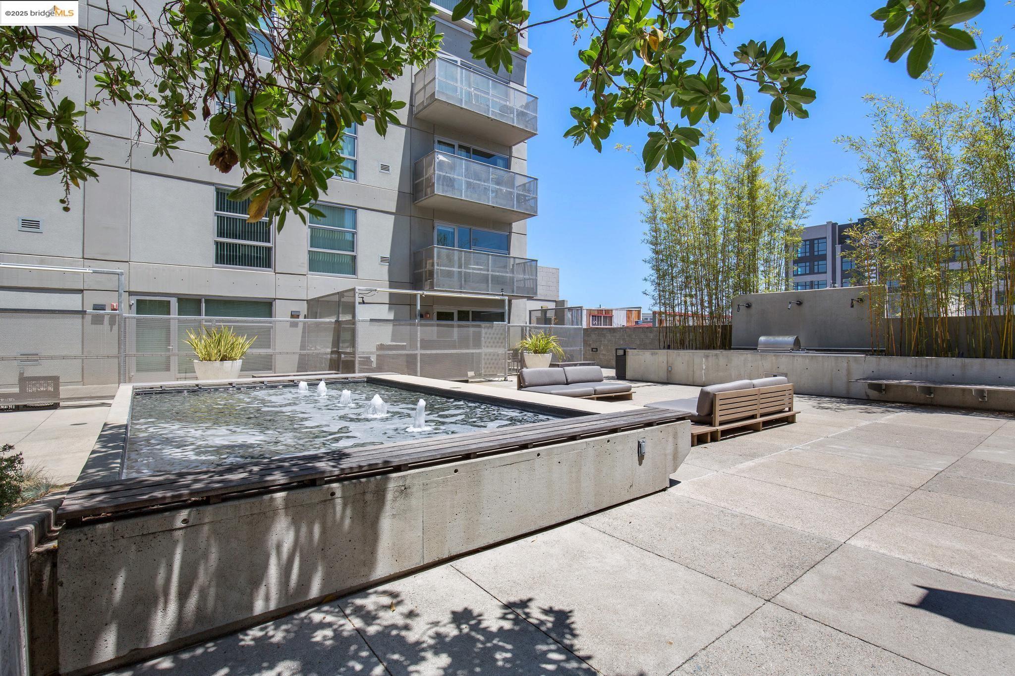 428 Alice St 422